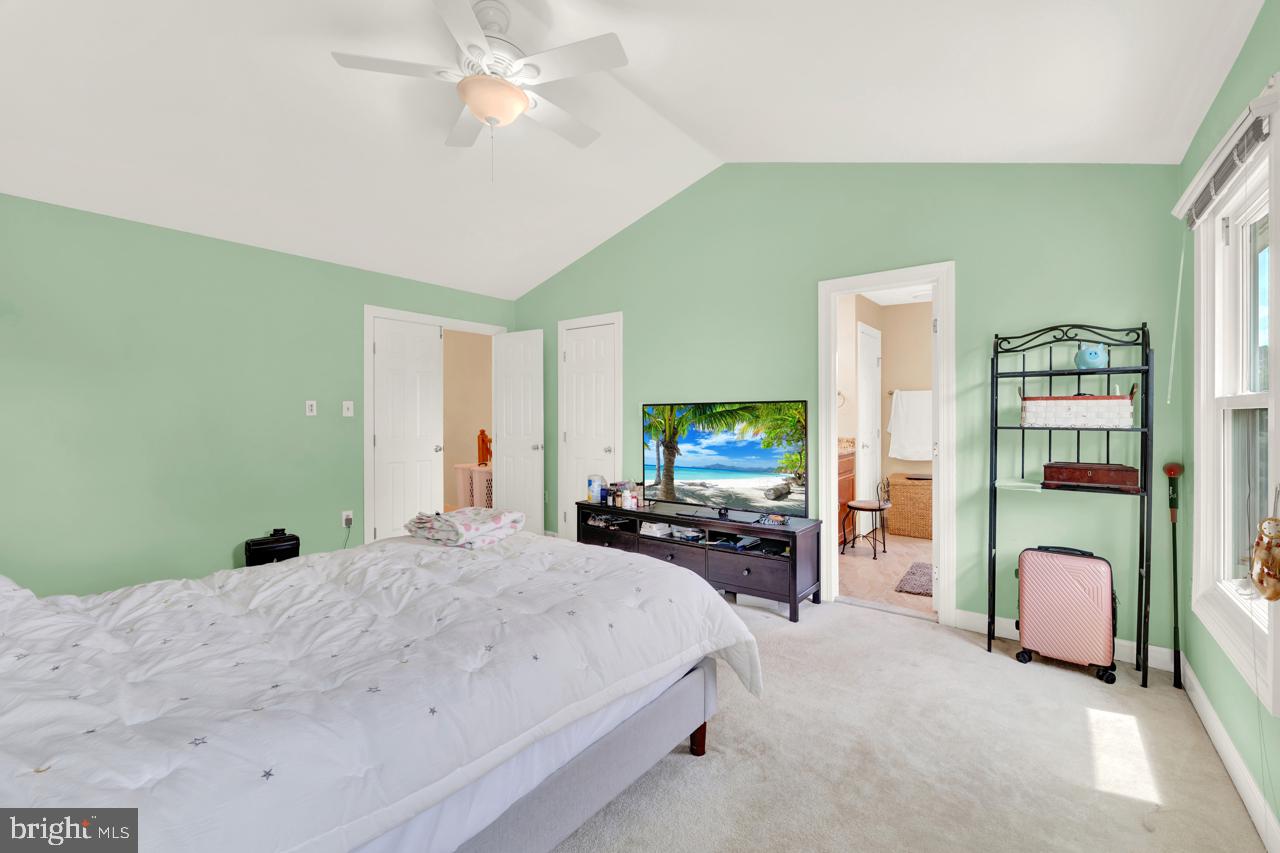 CENTRE RIDGE - Residential