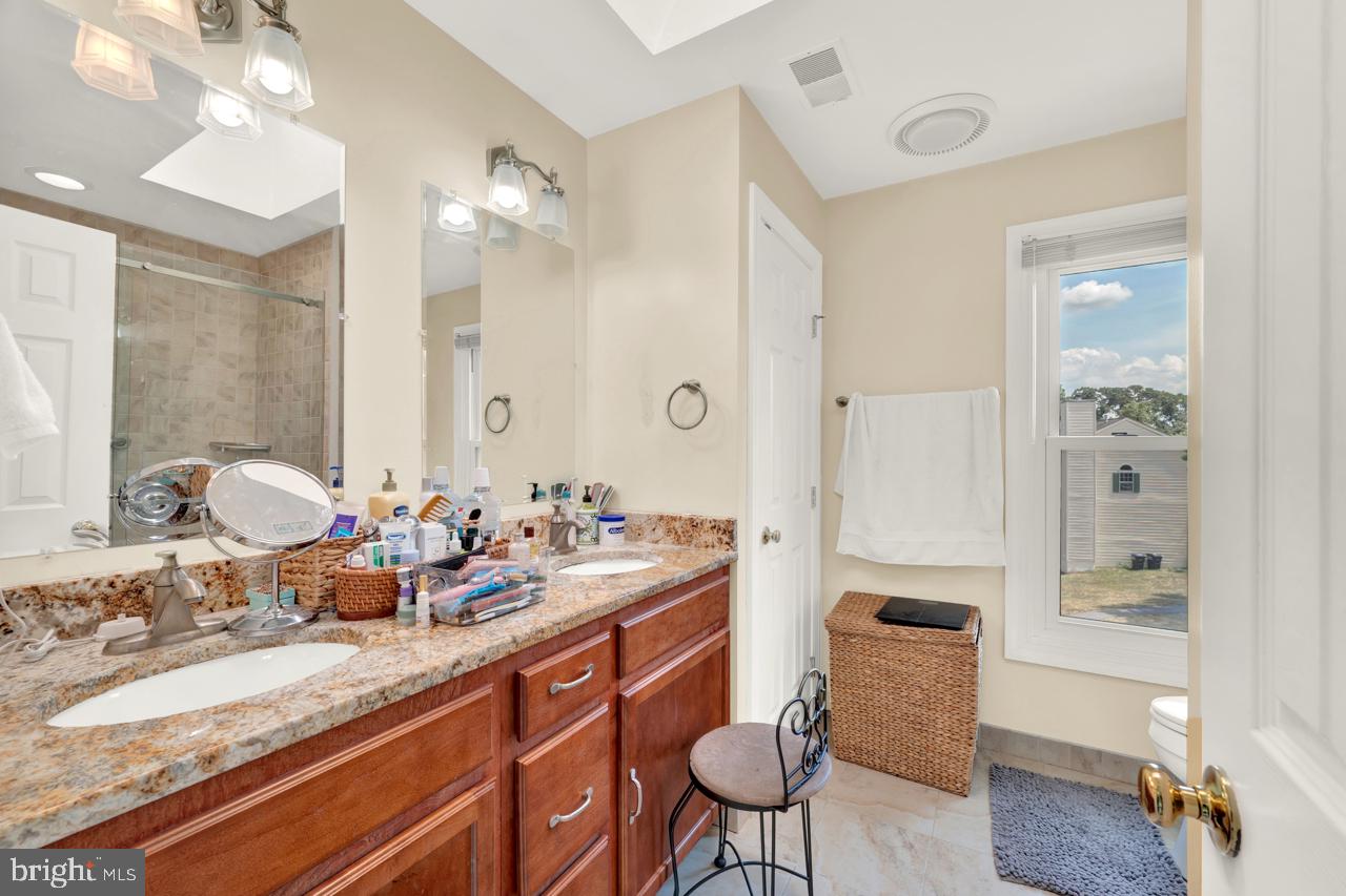 CENTRE RIDGE - Residential