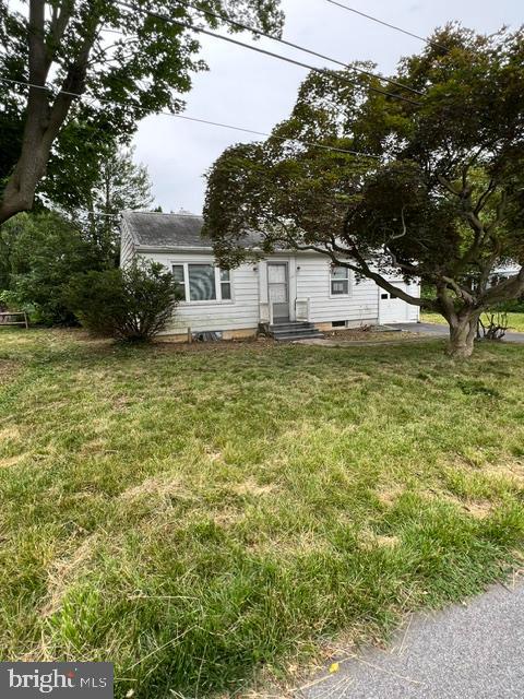 1811 WOODLAND AVENUE