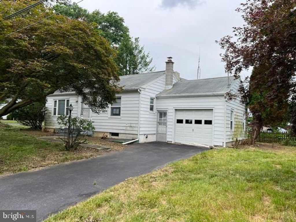 Photo of 1811 Woodland Avenue, LANCASTER, PA 17602 (MLS # PALA2090982)