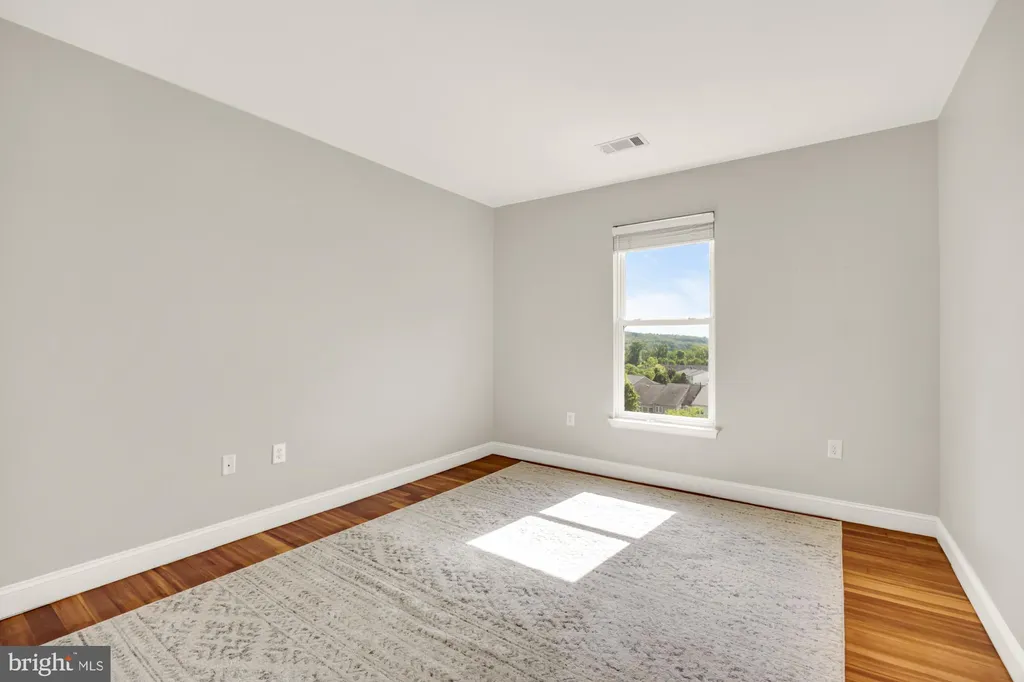 Additional image 10 of 1601 Ladue Court Unit 305, Woodbridge, VA 22191