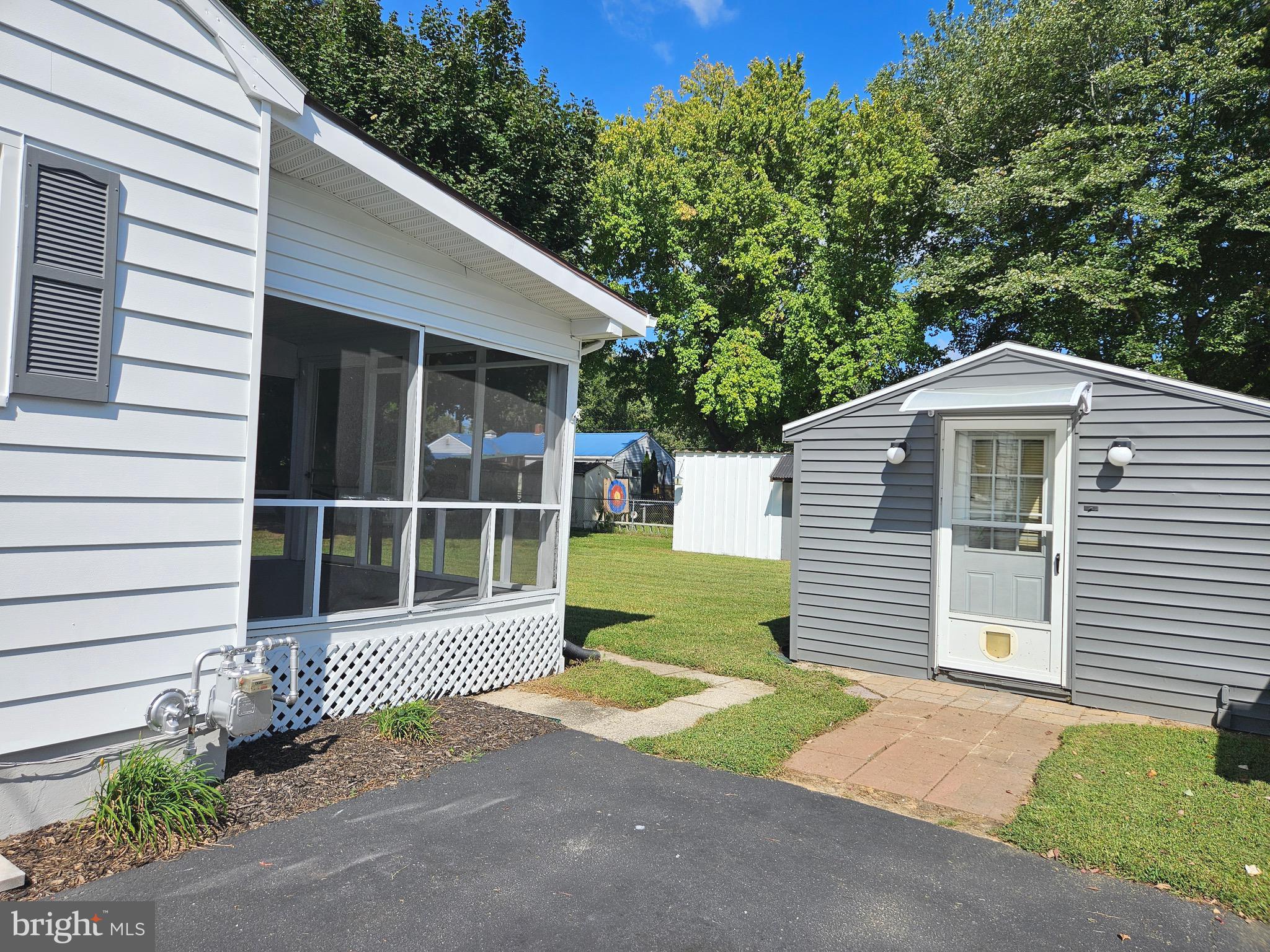 1315 LEXINGTON STREET