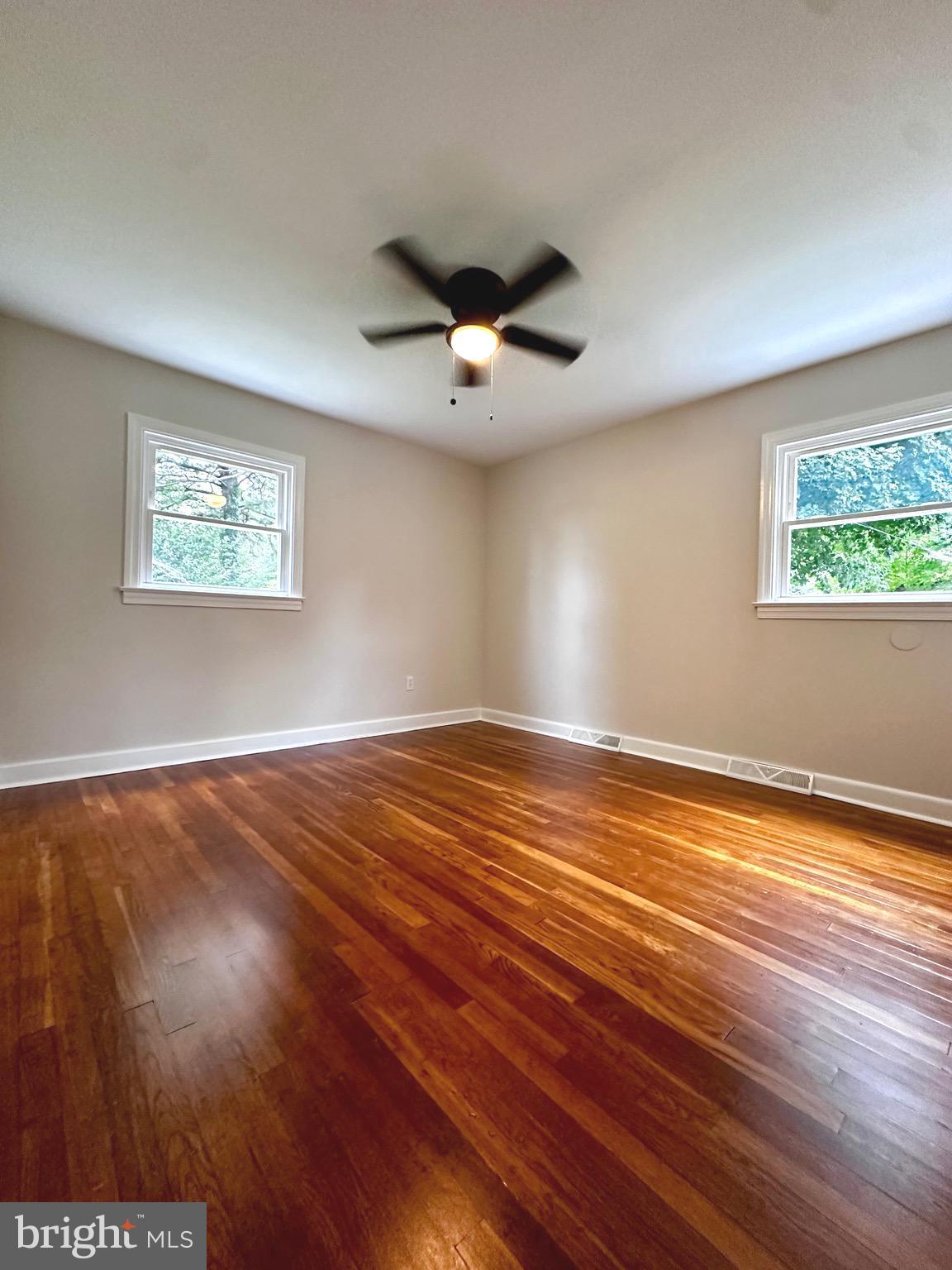 MOSS HILL ACRES - Residential