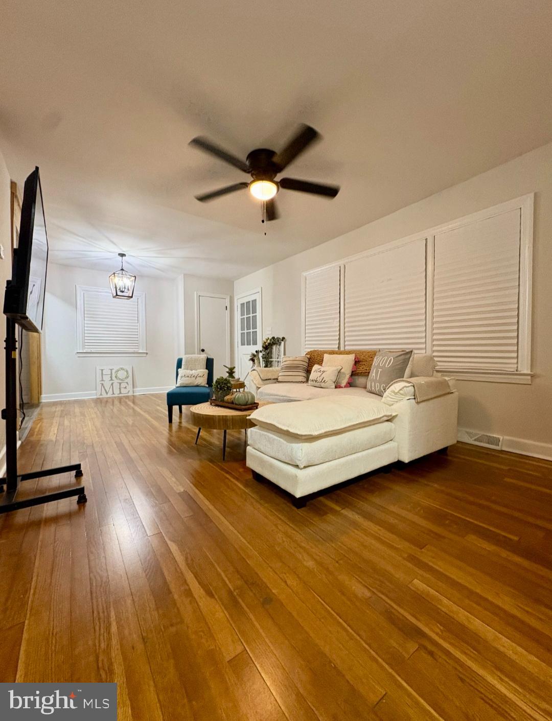 MOSS HILL ACRES - Residential