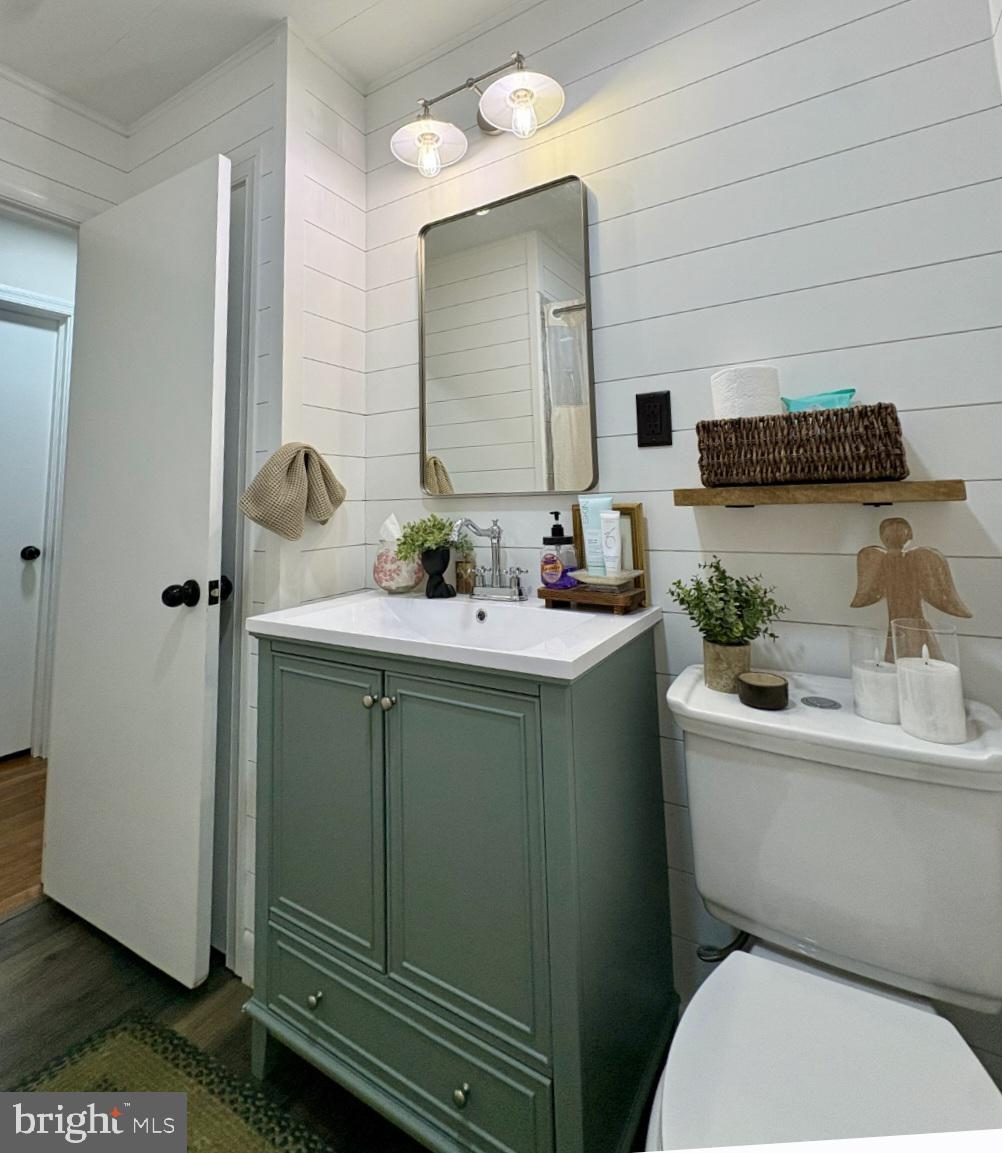 MOSS HILL ACRES - Residential