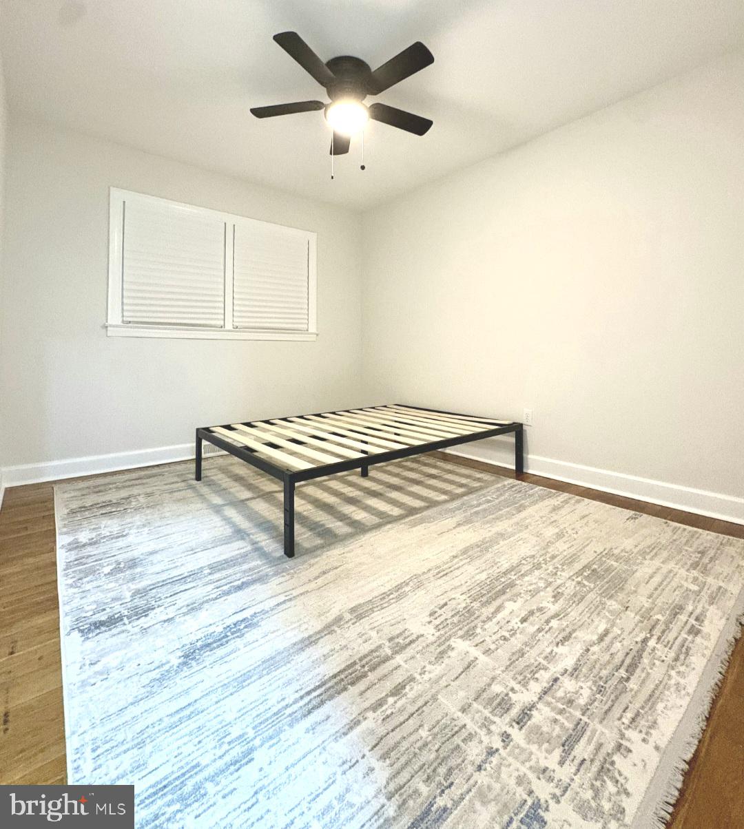 MOSS HILL ACRES - Residential