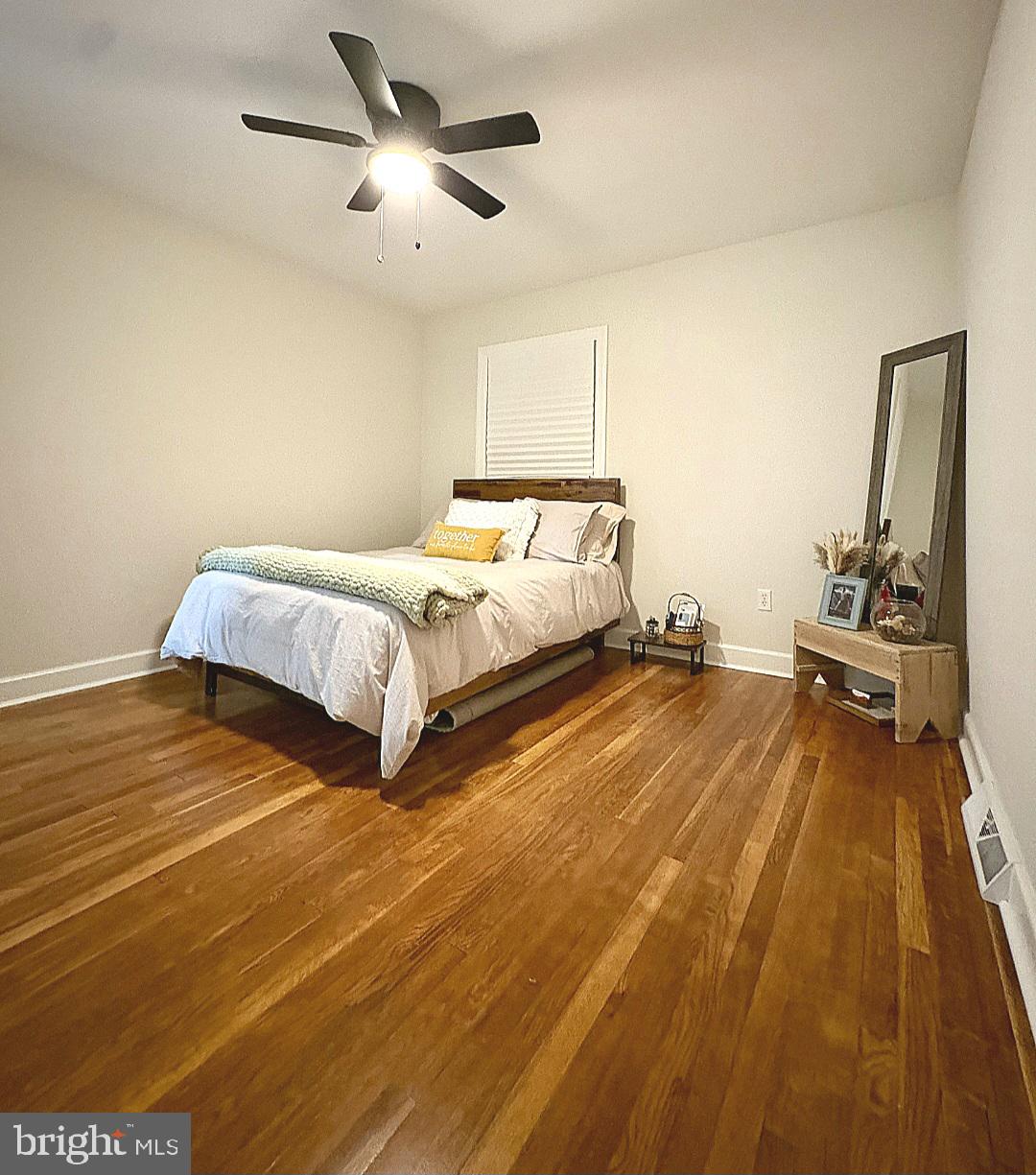 MOSS HILL ACRES - Residential