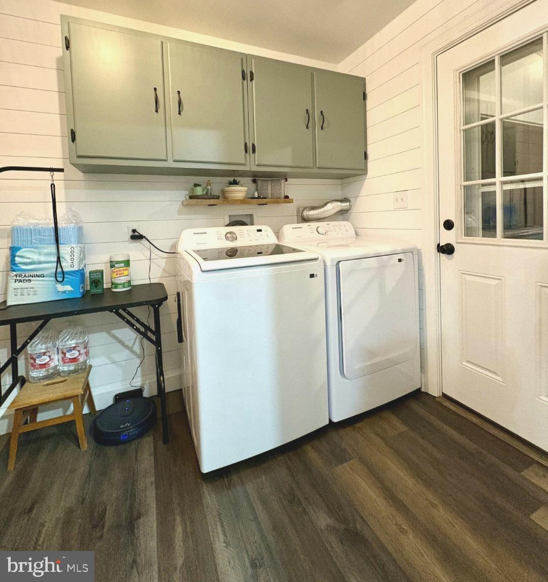 MOSS HILL ACRES - Residential