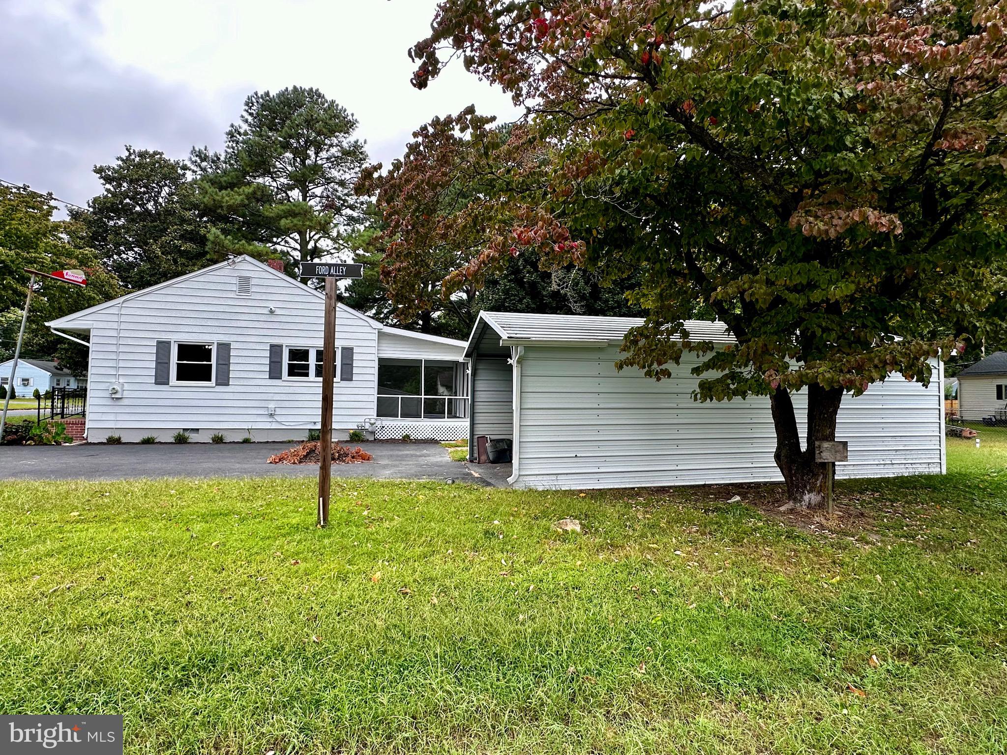 1315 LEXINGTON STREET