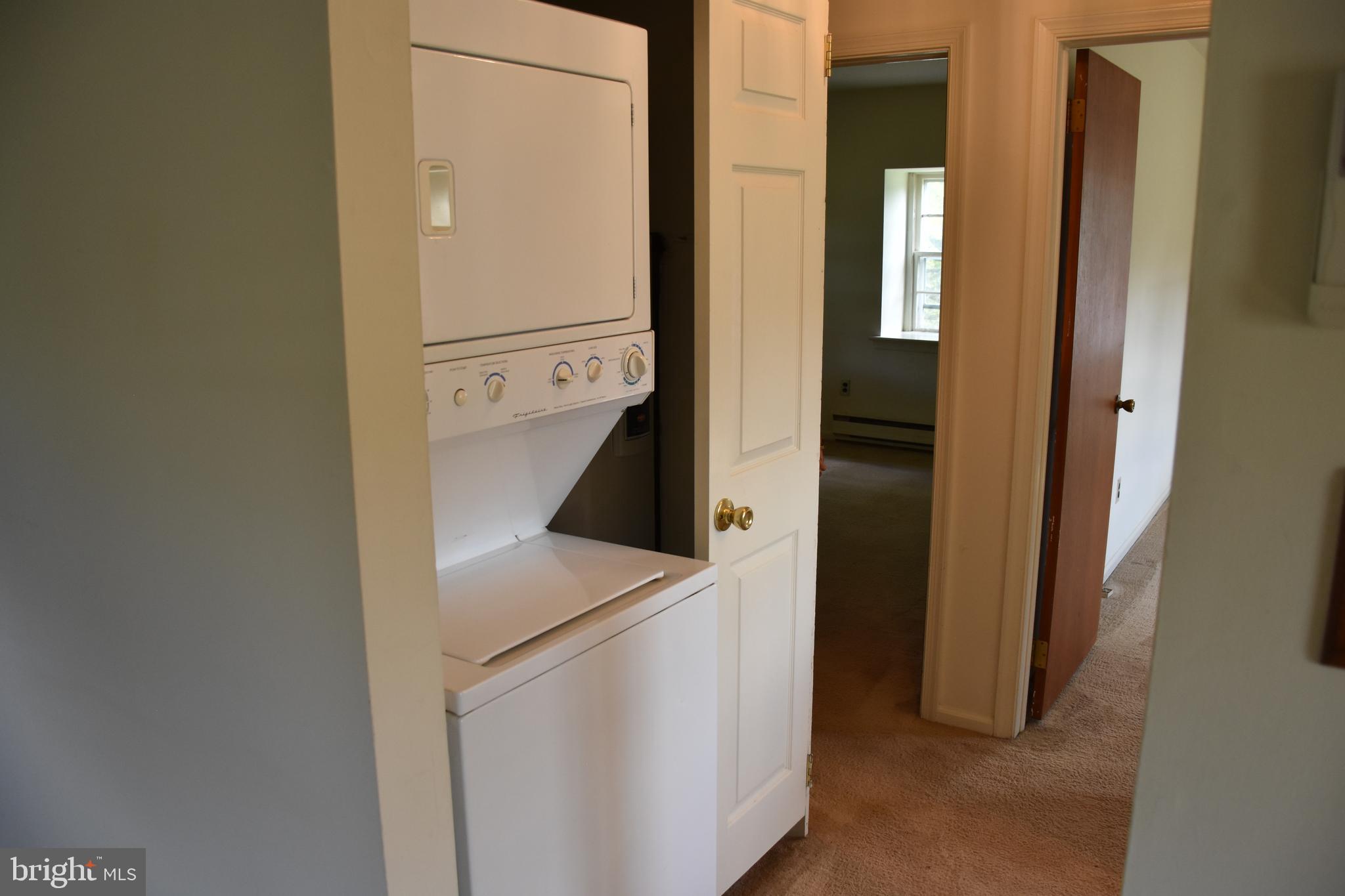 BLUE BELL - Residential Lease