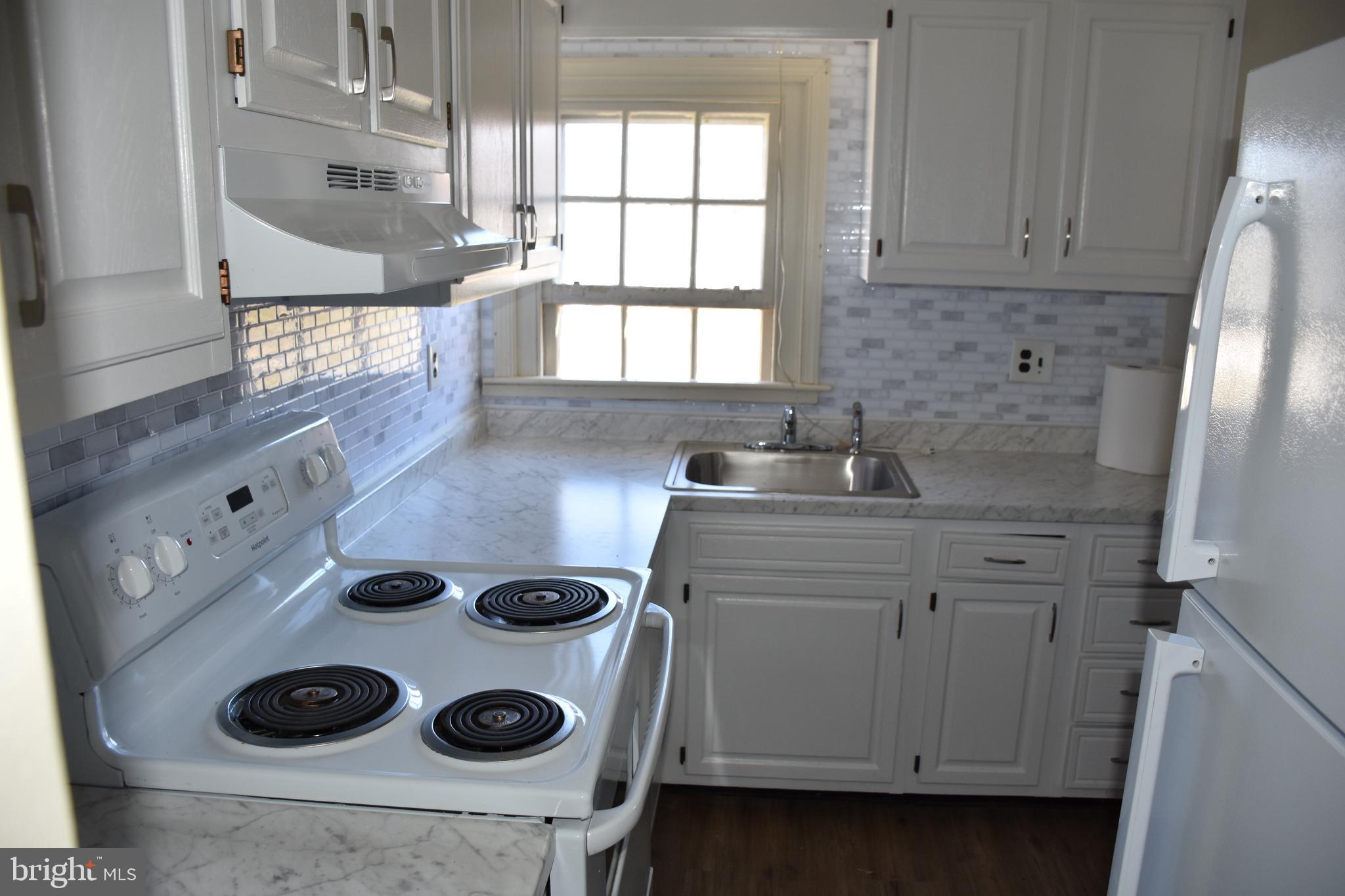 BLUE BELL - Residential Lease