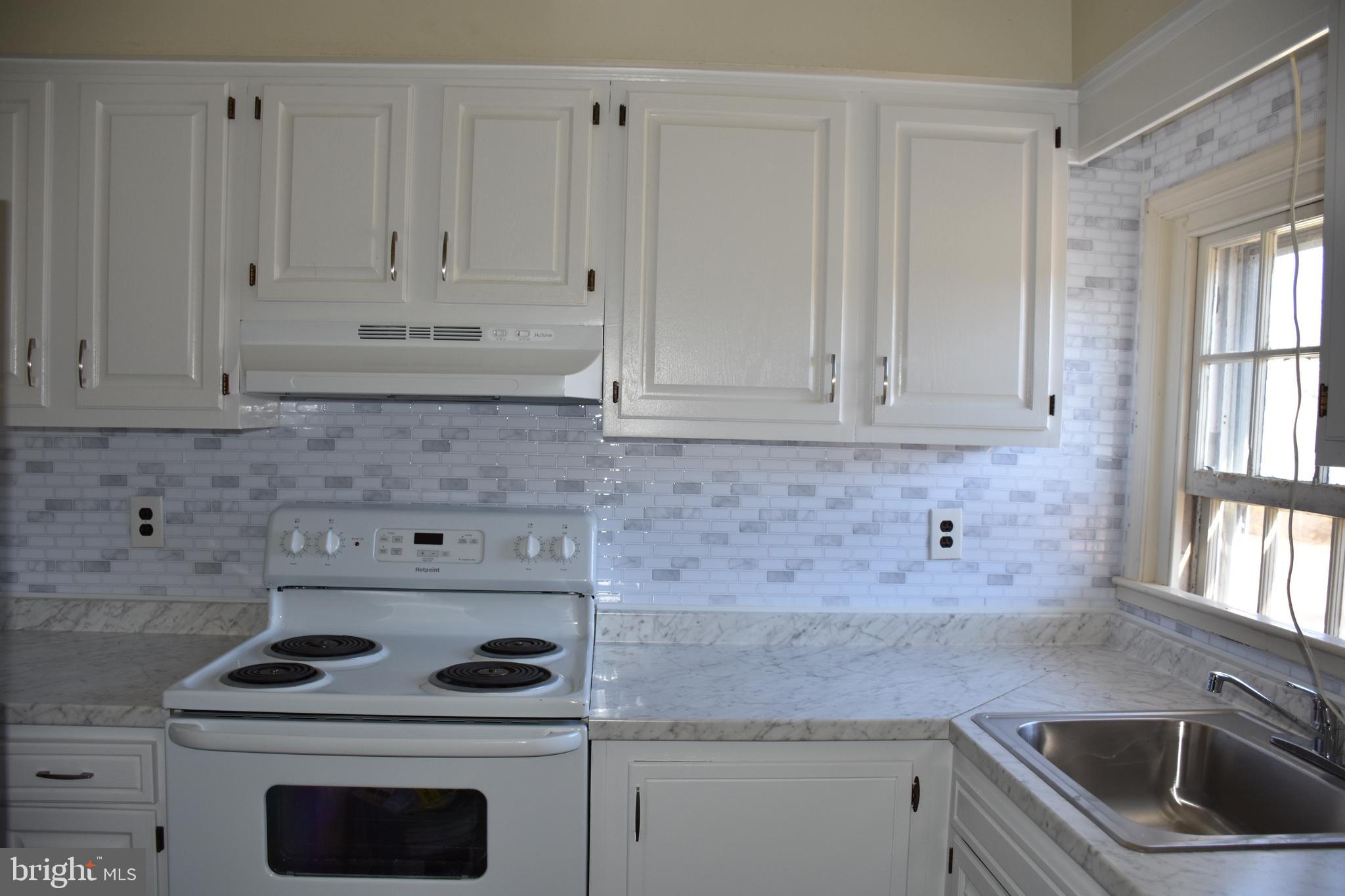 BLUE BELL - Residential Lease