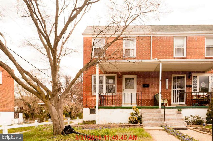 Charming EOG on corner lot w/parking. 3 bdrms,1 ba, hrdwd flrs, tiled ba, part. finished bsmnt, screened in rear porch. Property needs some work.Seller Requires a Caliber Home Loans Qualification Letter prior to negotiation for any noncash transaction. Please contact Caliber Loan Consultant Keith Cooper NMLS#455274 to obtain. SOLD AS-IS. GR/HOA/Condo/FF fees TBD by buyer. Agents - See MLS Remarks.