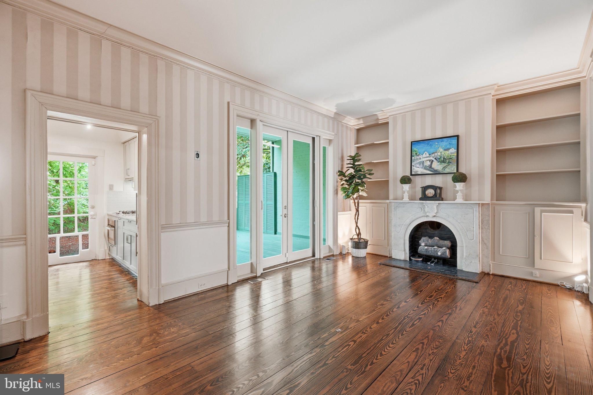 1241 33RD STREET NW