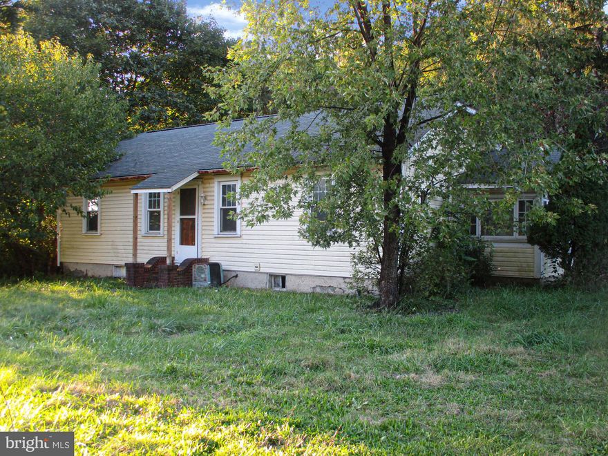 Centrally located Boyertown area ranch with easy access to routes 73, 562, 100 & 422.  This rancher has 2 bedrooms, 1 full bath, kitchen & Dining areas as well as the living area.  The 2nd bedroom is very large and this home could possibly be converted to a 3 bedroom.  There is OSP for at least 3 cars and the home is situated on a large 1.96 acre lot.  This home does need repair  & offers immediate possession.