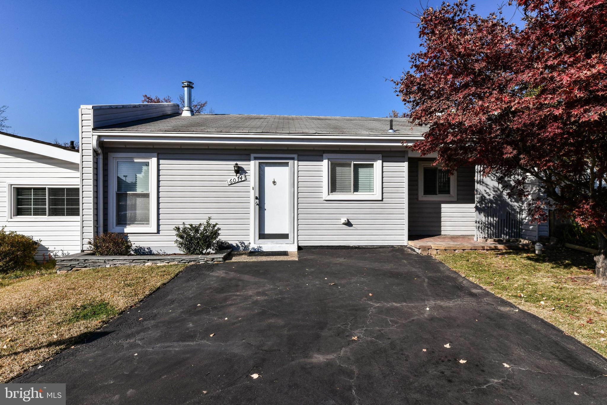 LONDON TOWNE - Residential Lease