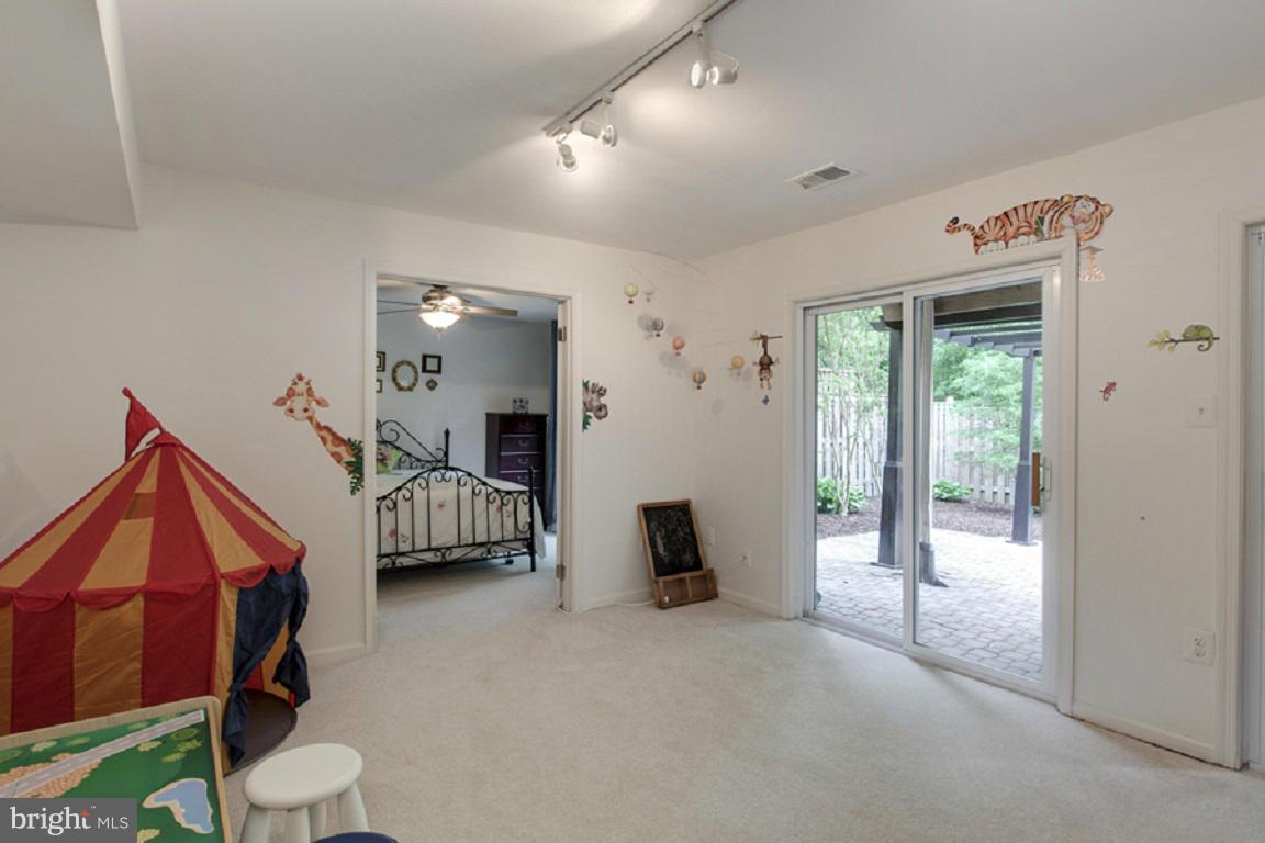 CABIN JOHN PARK - Residential