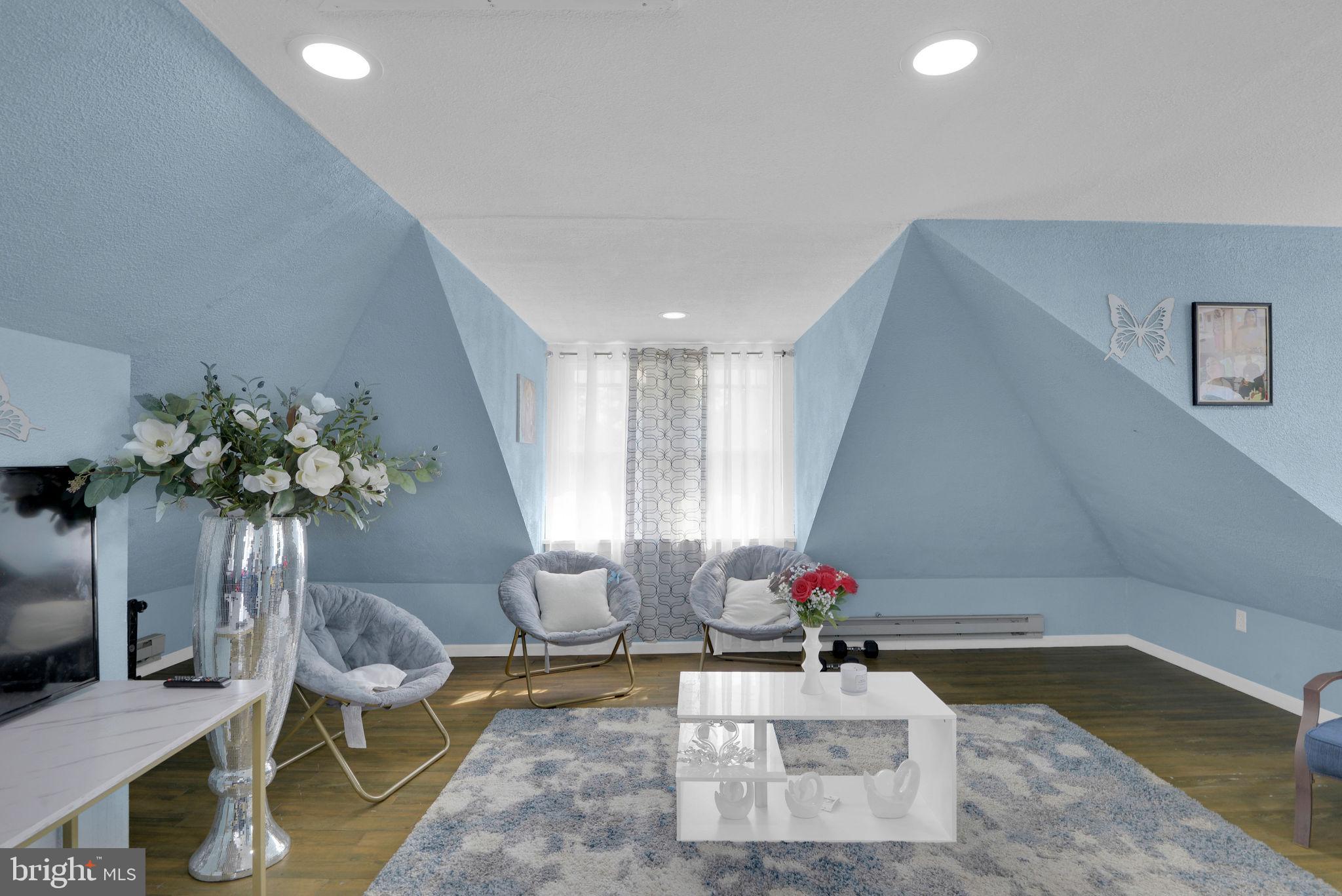 Photo 1 of 27 — 228 PLEASANT ST E, HAMMONTON, NJ 08037
