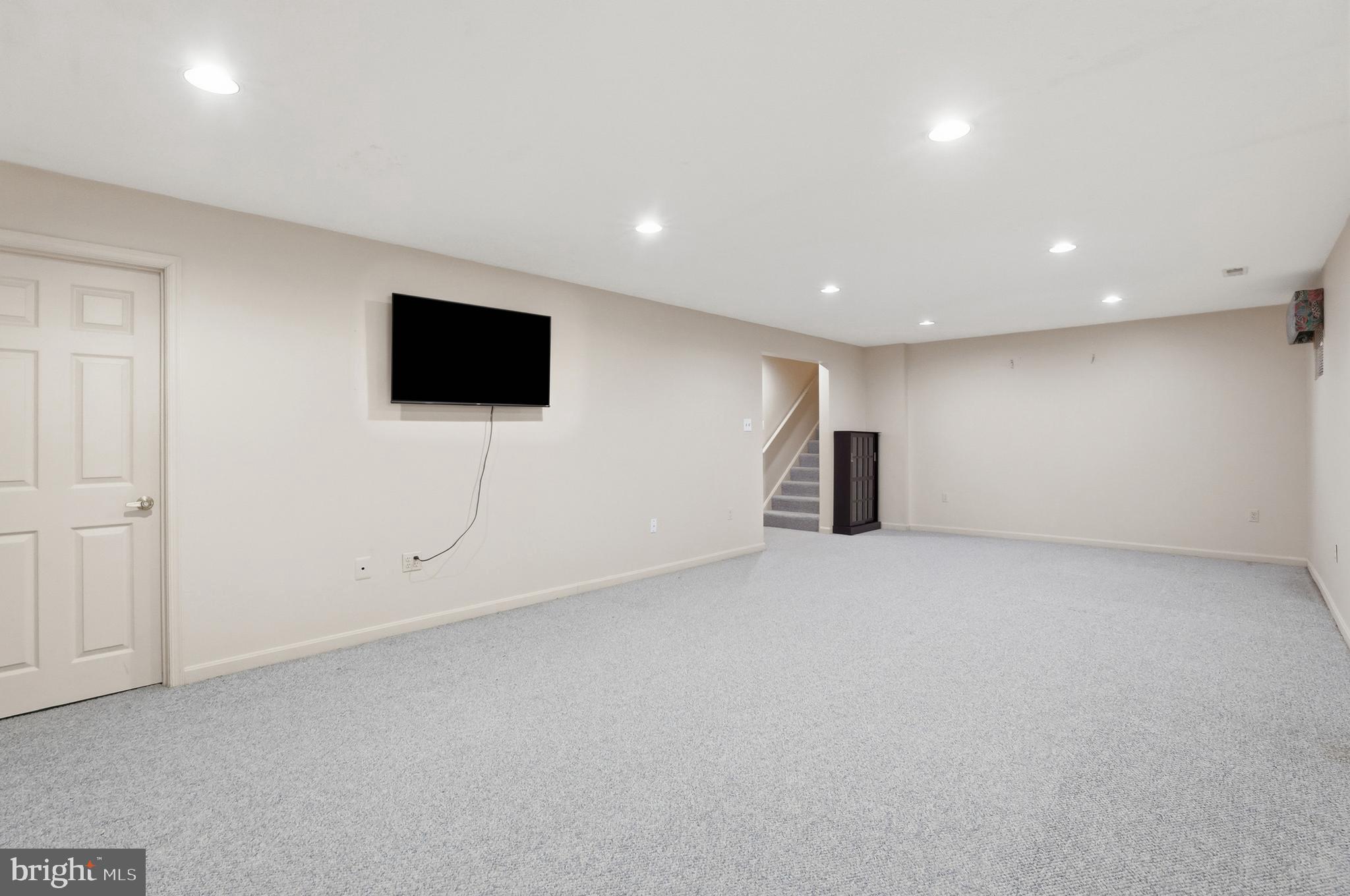 FAIRLAND ACRES - Residential