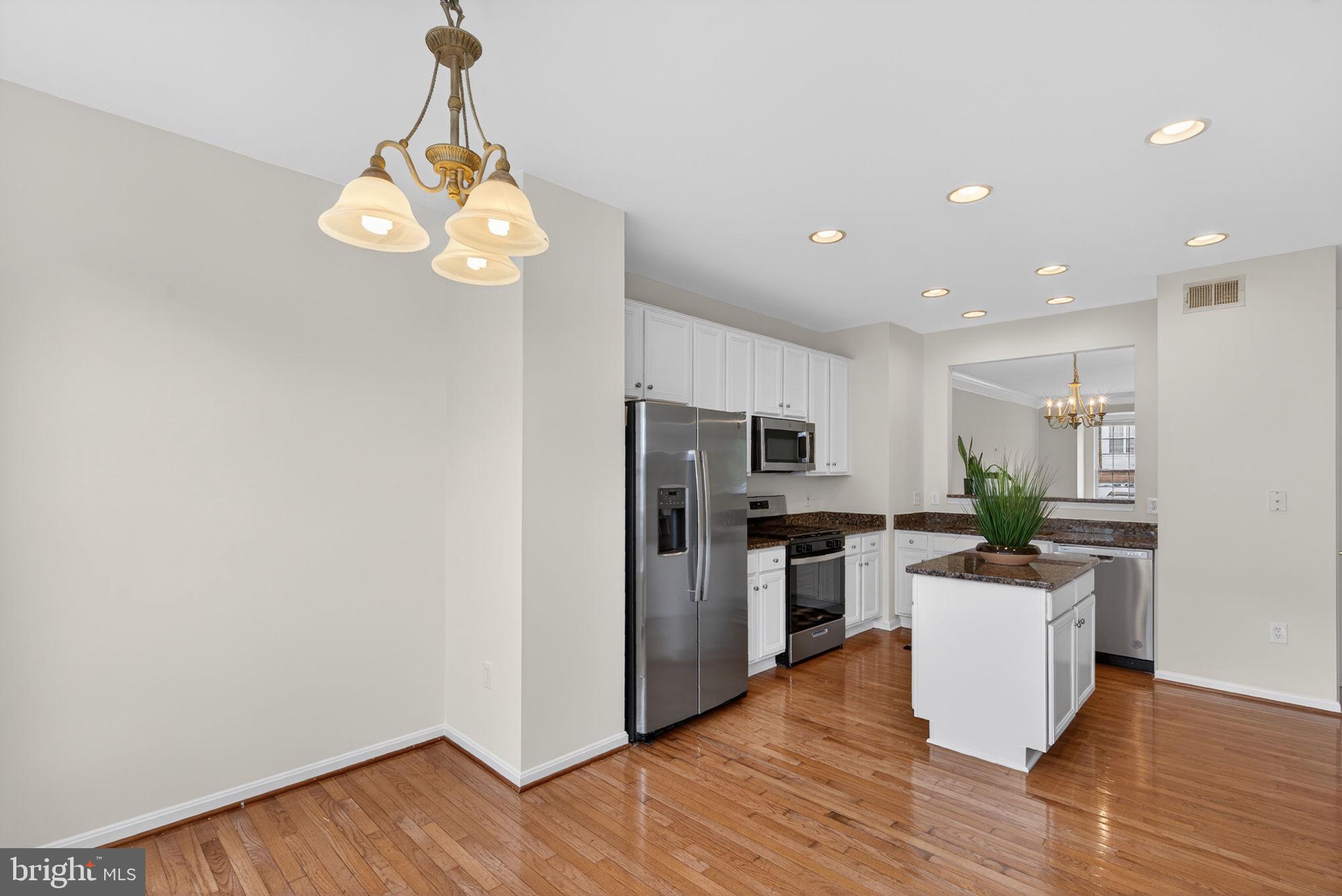 POTOMAC STATION - Residential