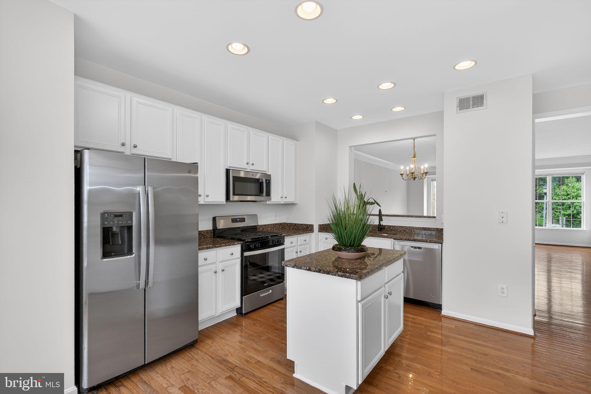 POTOMAC STATION - Residential