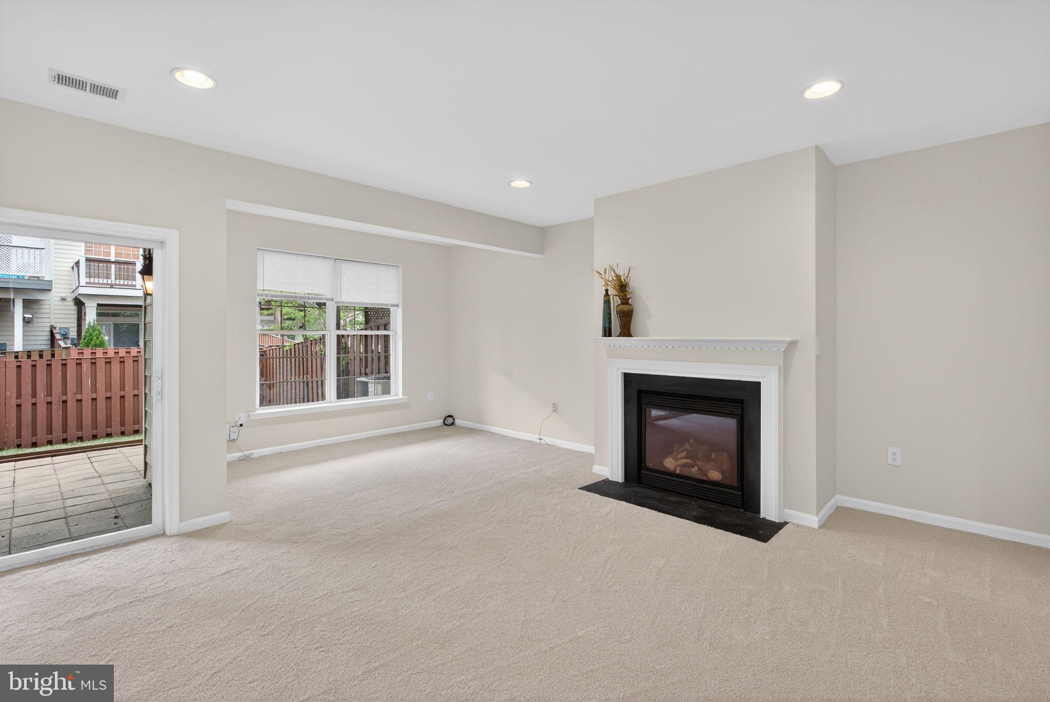 POTOMAC STATION - Residential