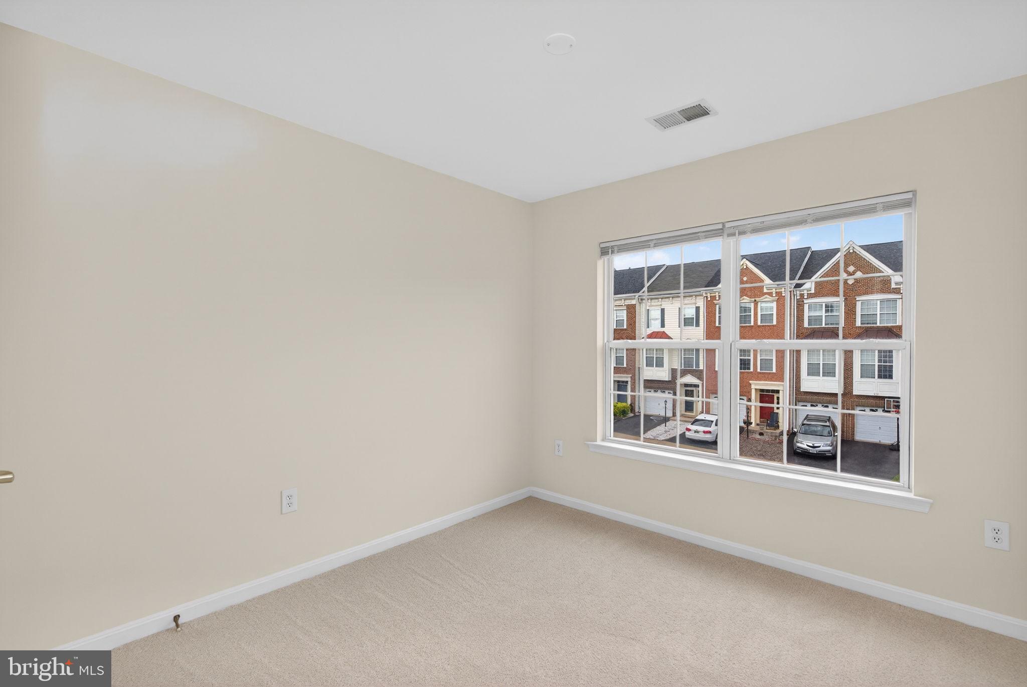 POTOMAC STATION - Residential