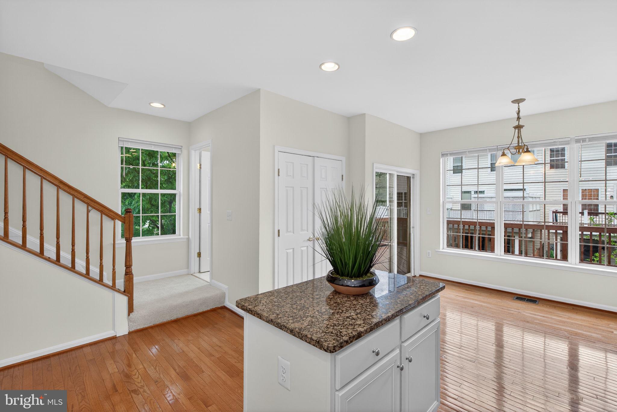 POTOMAC STATION - Residential