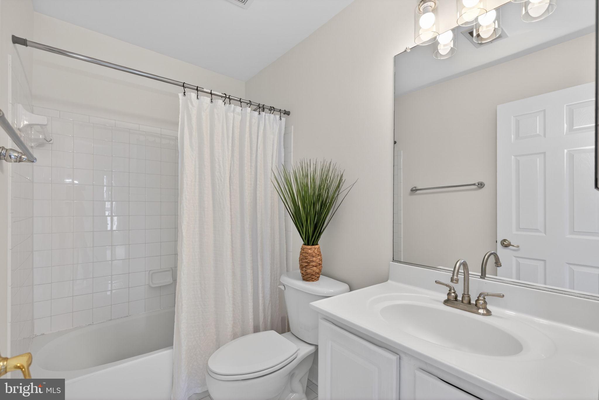 POTOMAC STATION - Residential