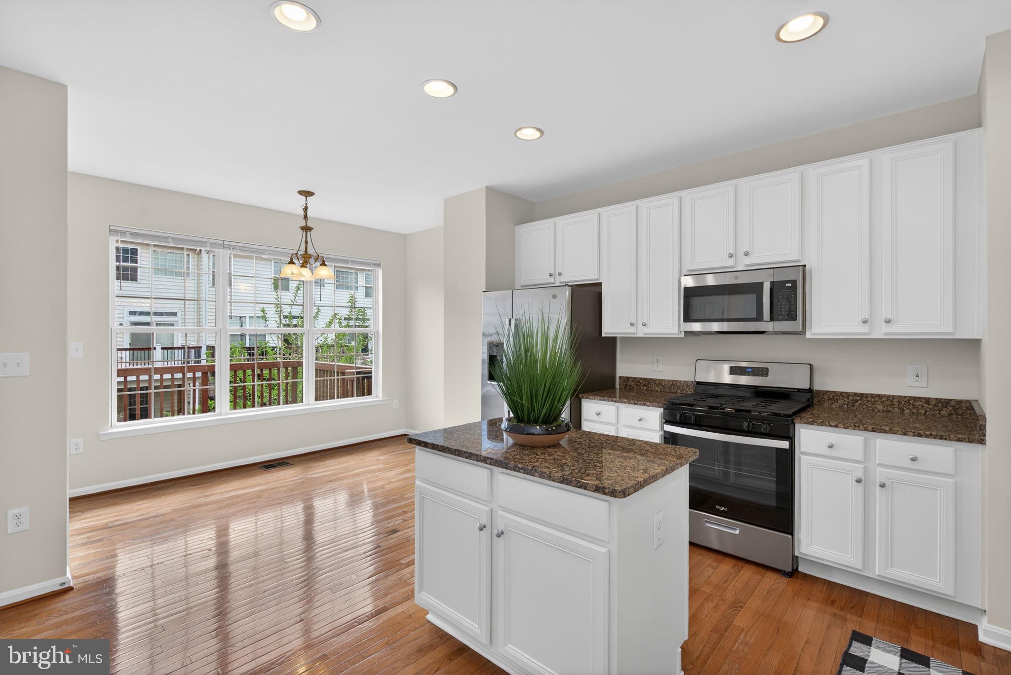 POTOMAC STATION - Residential