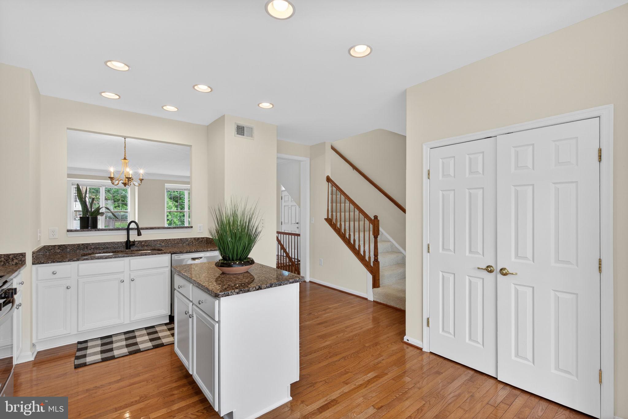 POTOMAC STATION - Residential