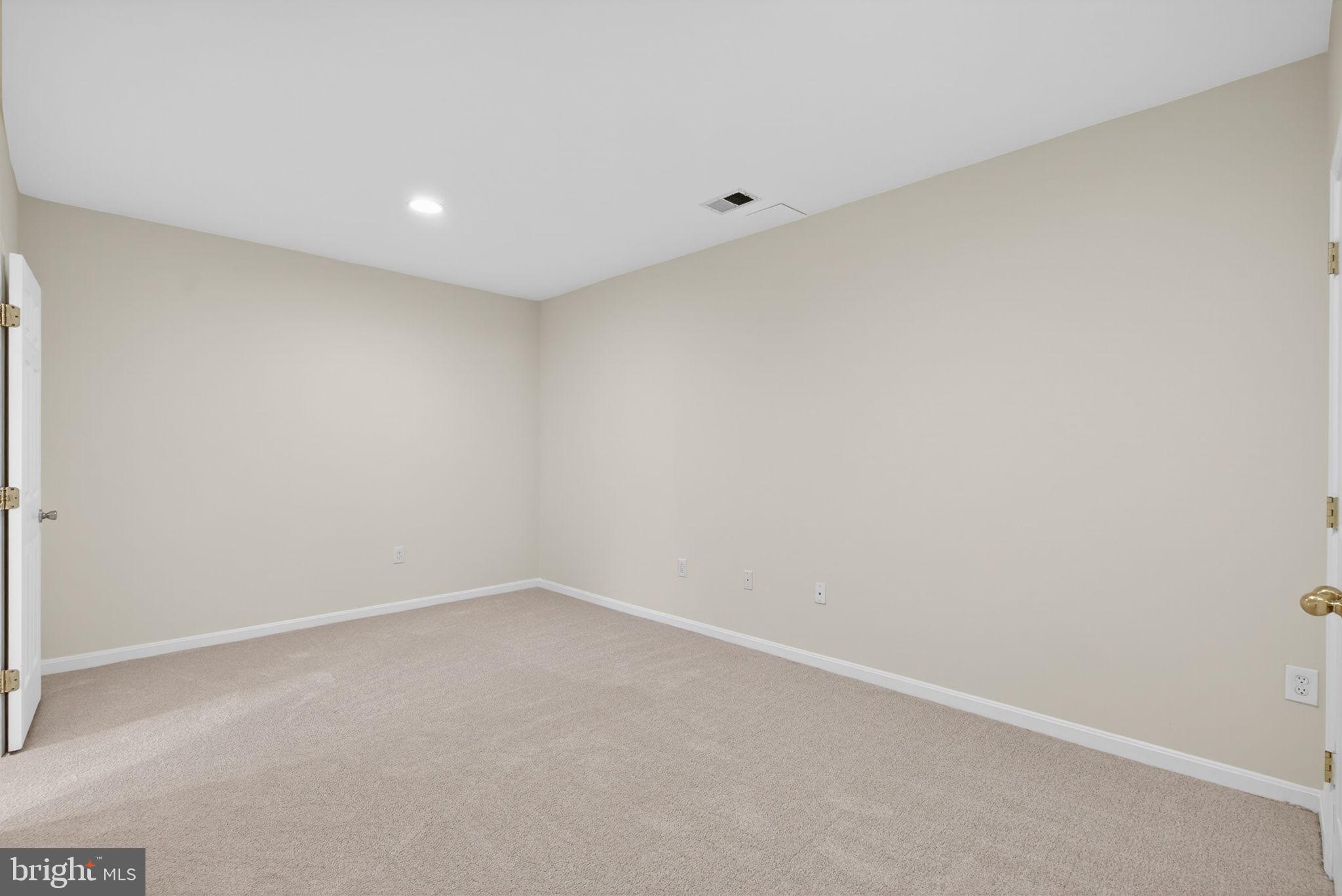 POTOMAC STATION - Residential