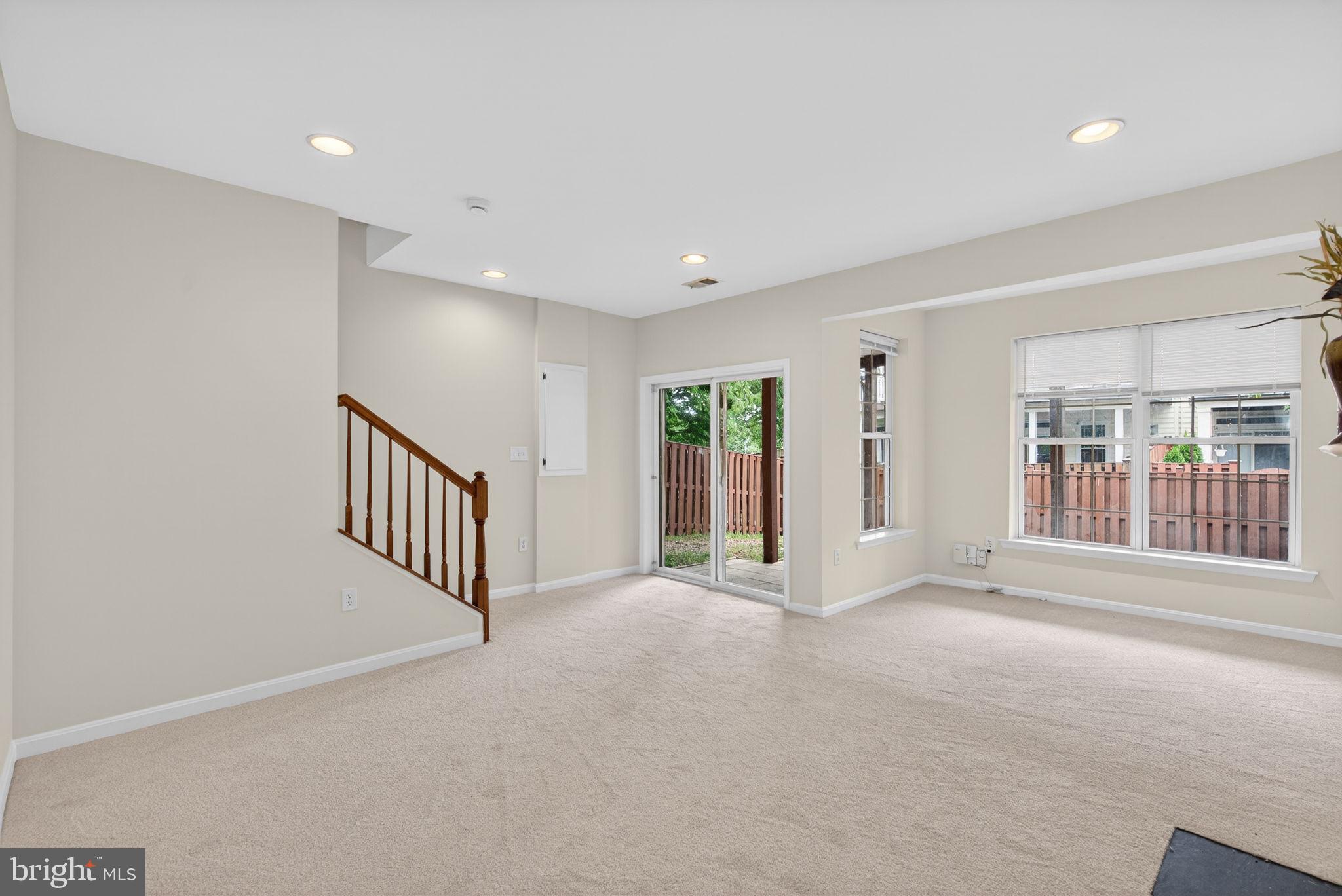 POTOMAC STATION - Residential