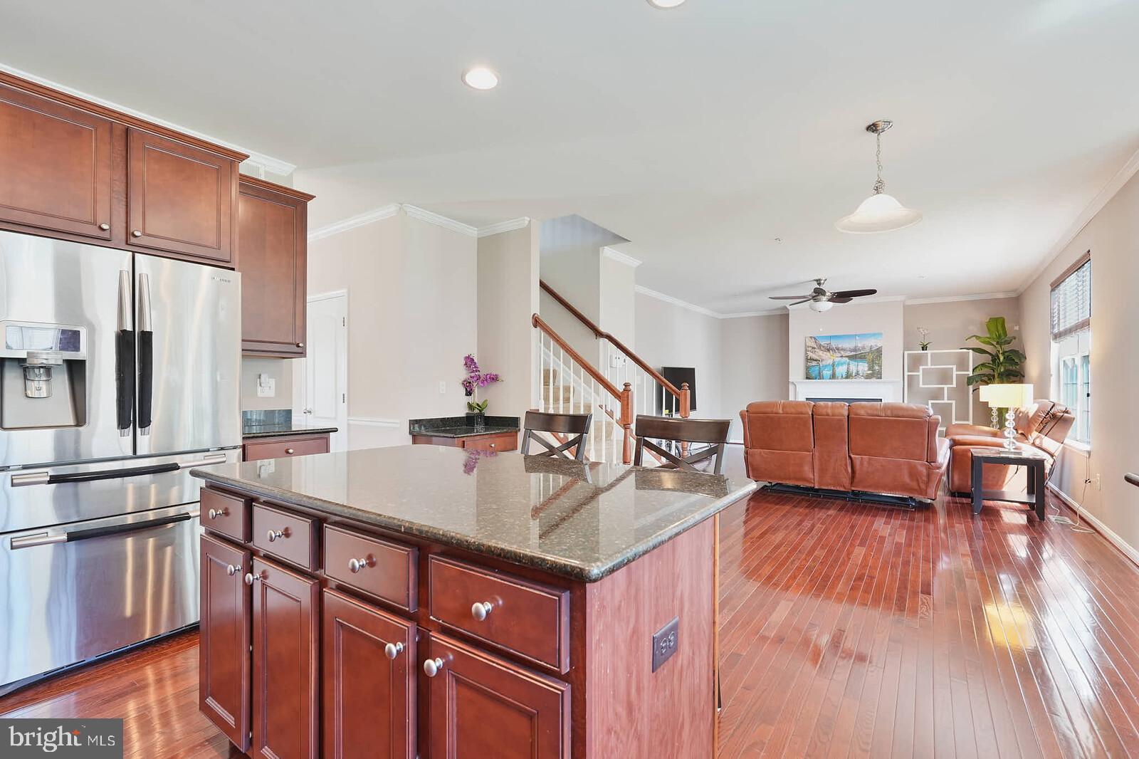 DIXON PROPERTY - Residential