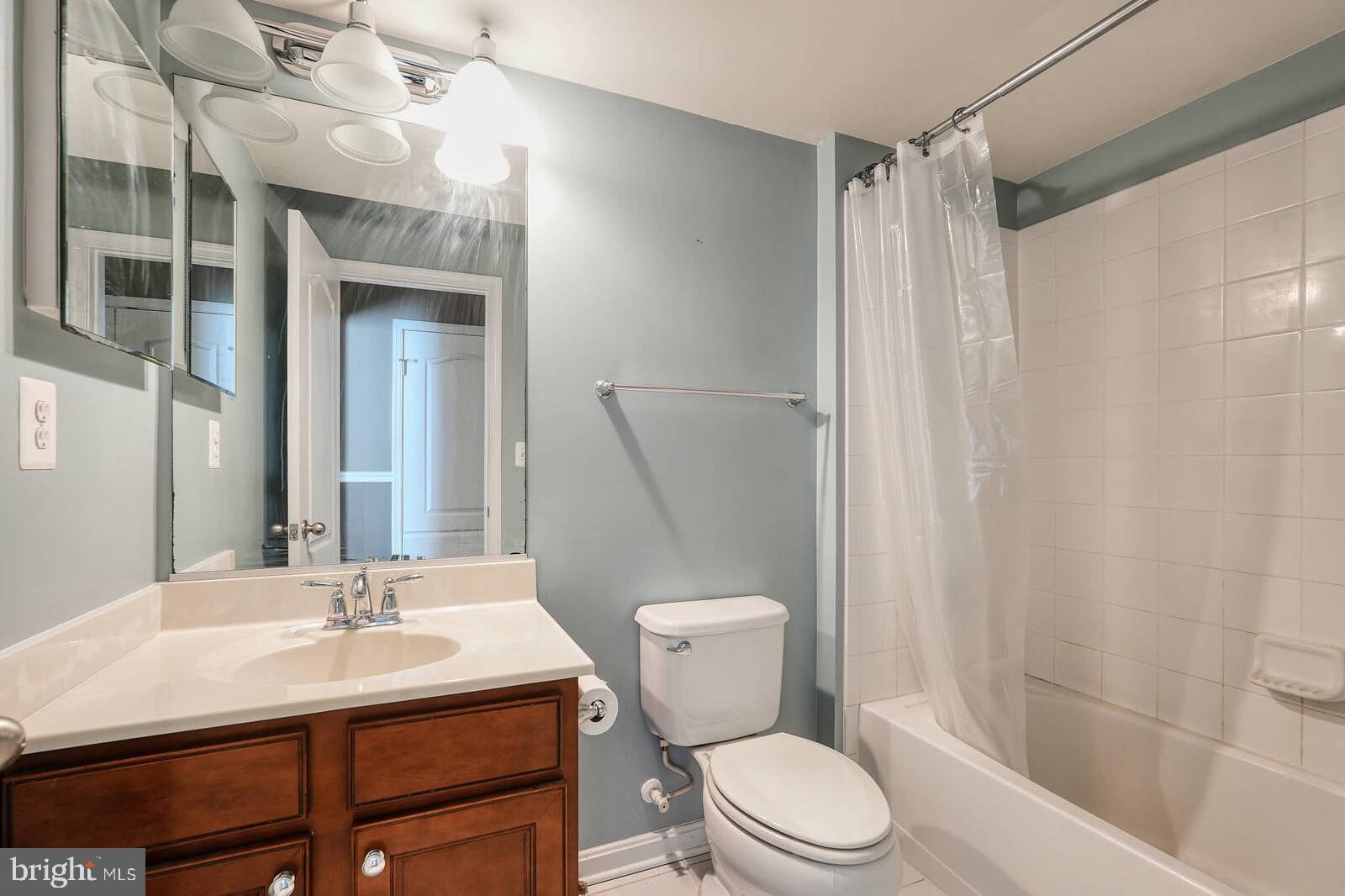 DIXON PROPERTY - Residential