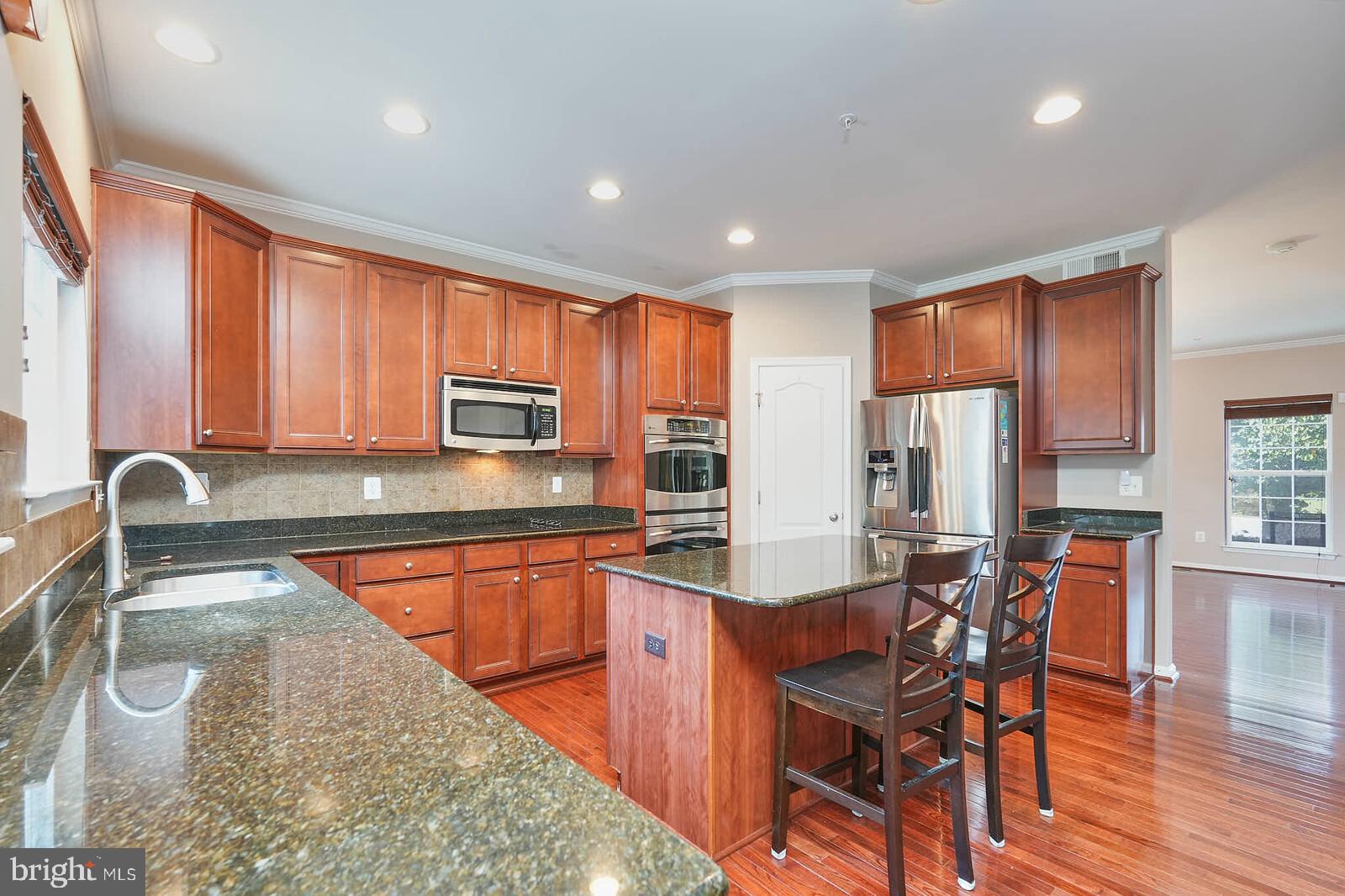 DIXON PROPERTY - Residential