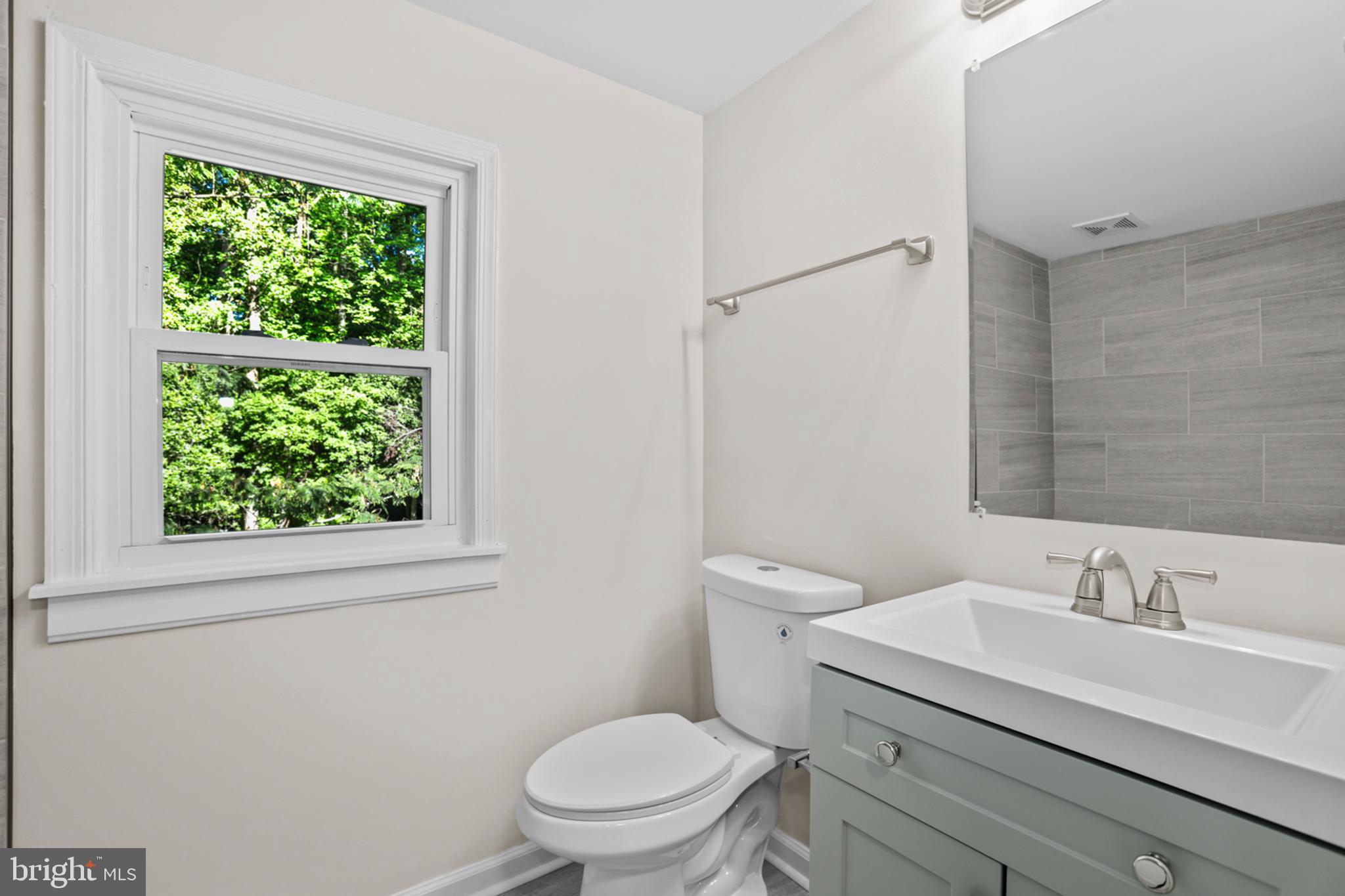 PBE CHRYSTAL LAKE - Residential Lease