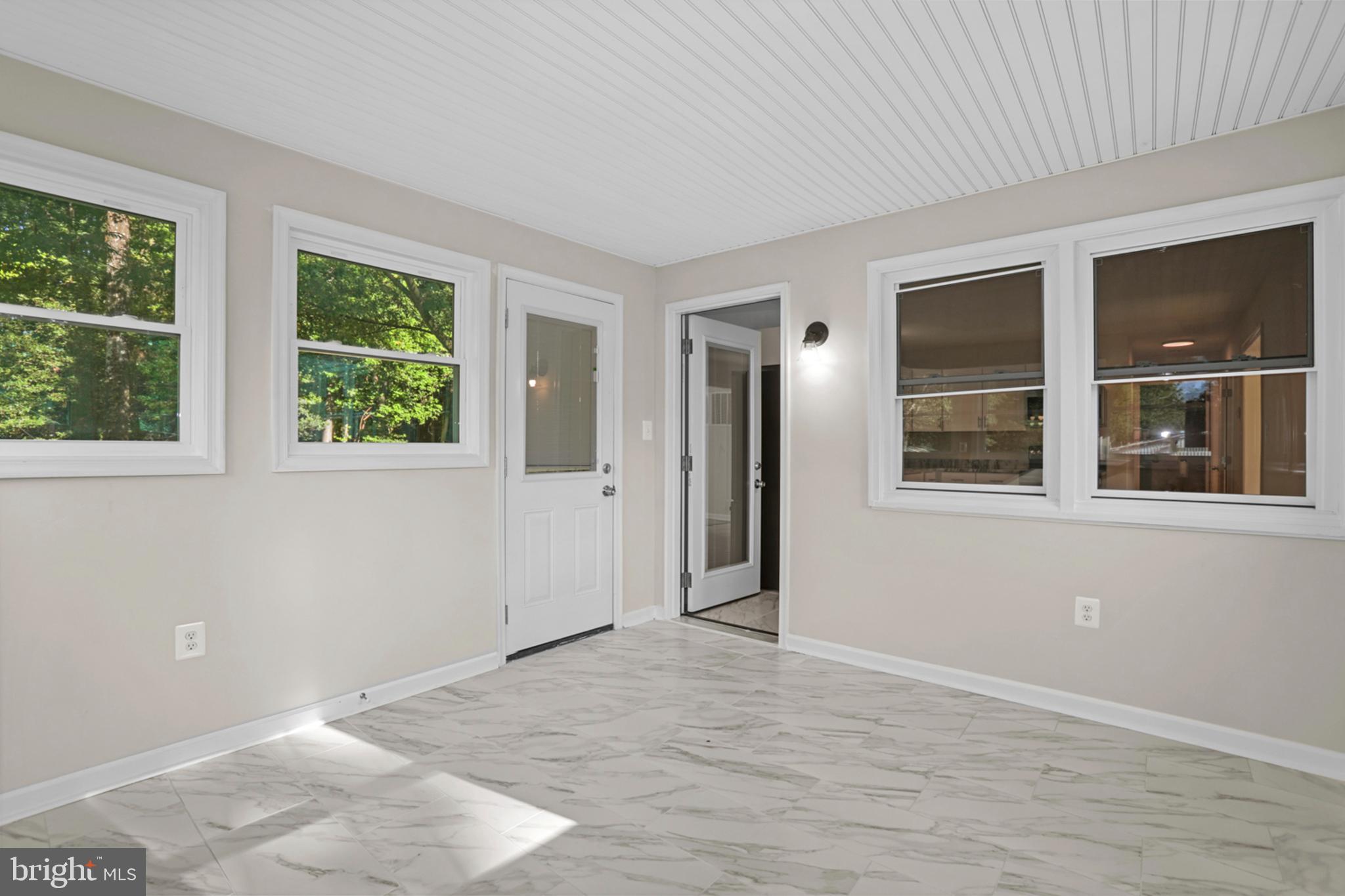 PBE CHRYSTAL LAKE - Residential Lease