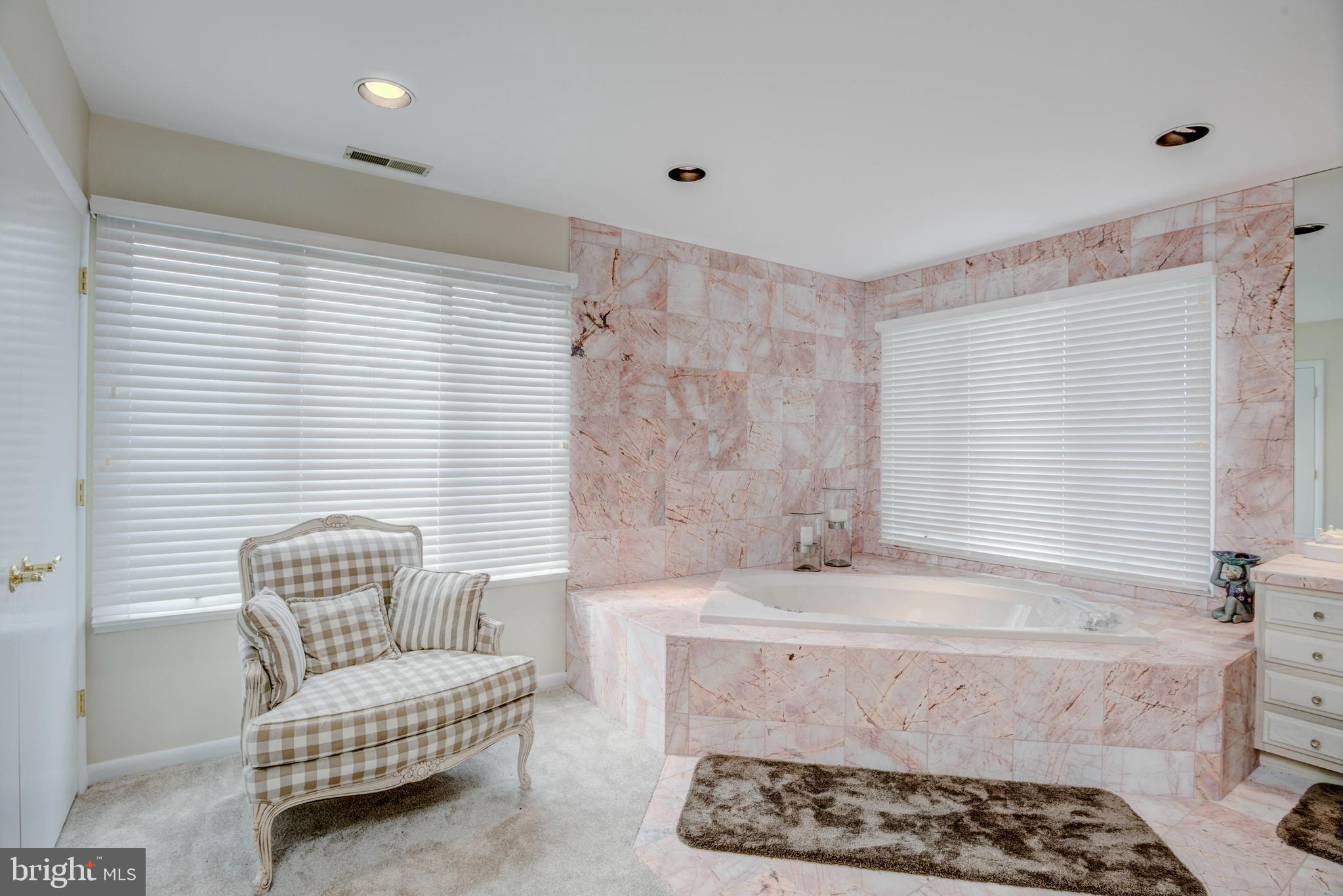 GULLS NEST - Residential