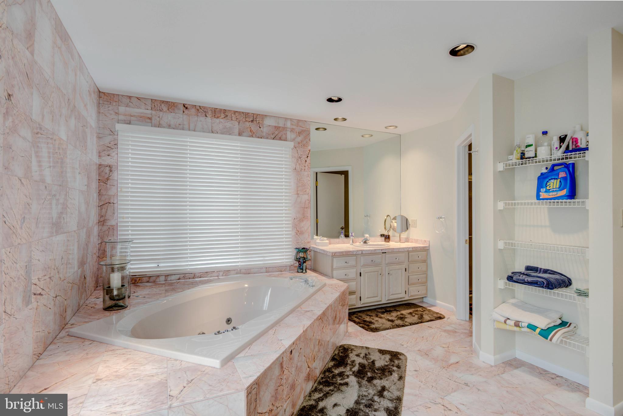 GULLS NEST - Residential