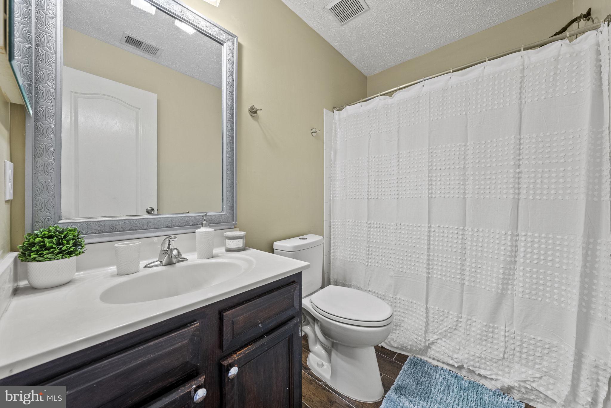 PIN OAK VILLAGE - Residential