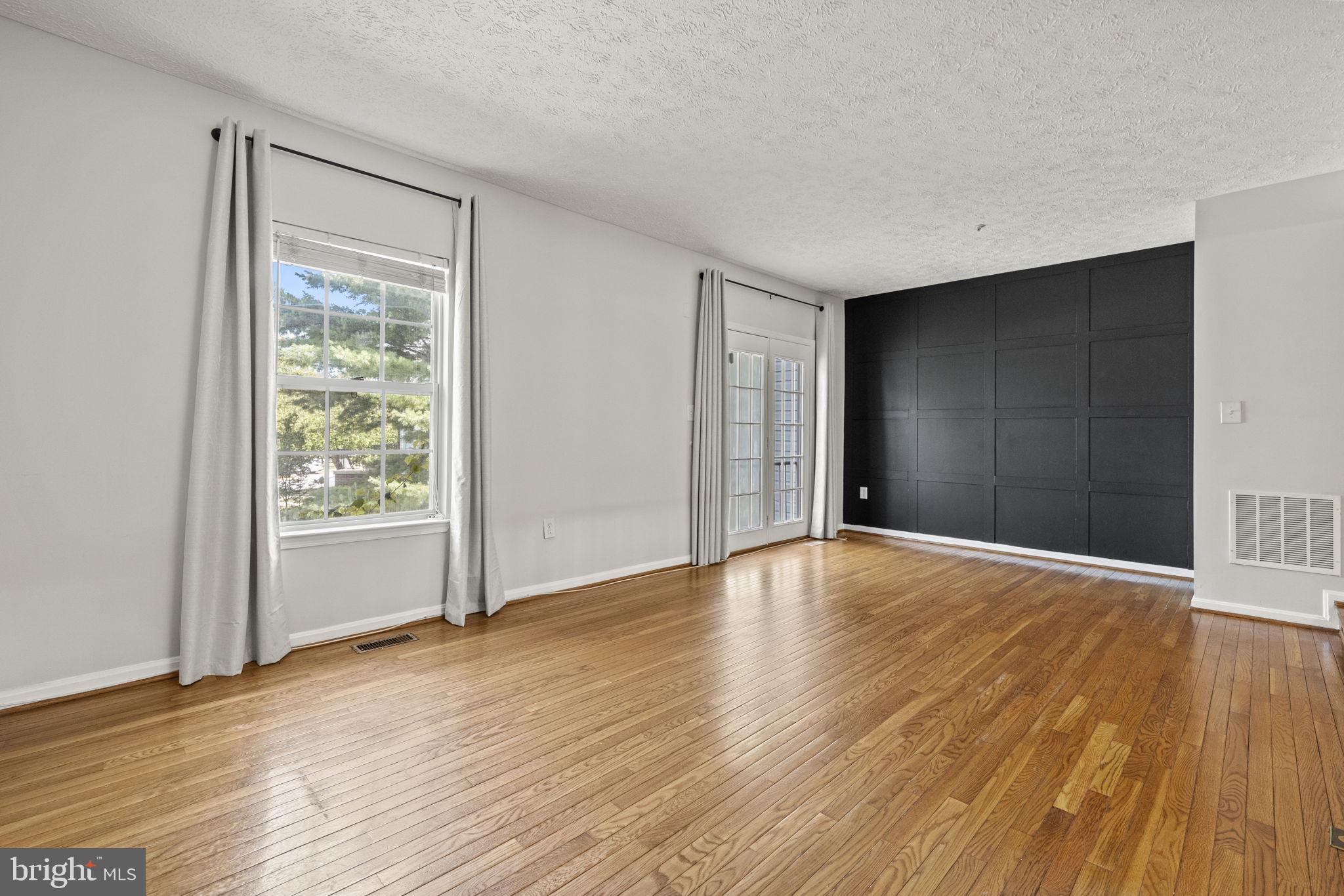 PIN OAK VILLAGE - Residential