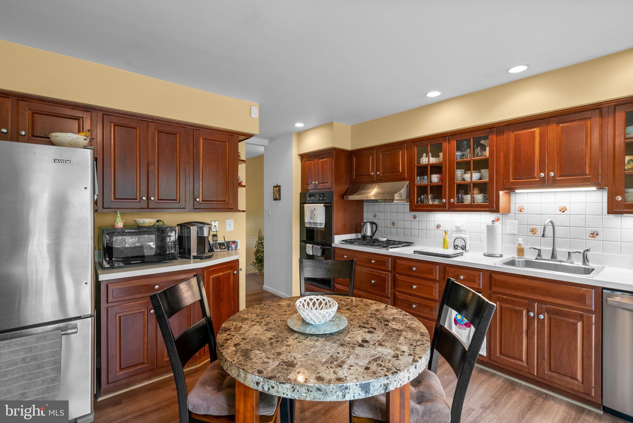 19425 RENA COURT