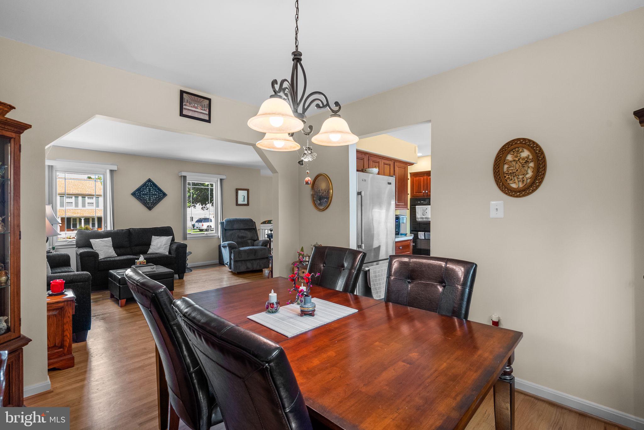 19425 RENA COURT