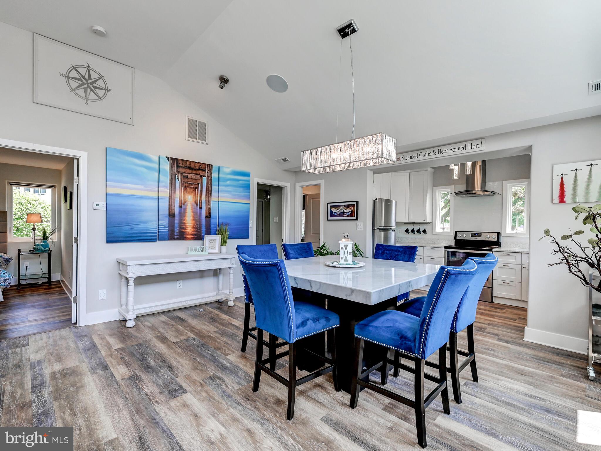 STANSBURY MANOR - Residential