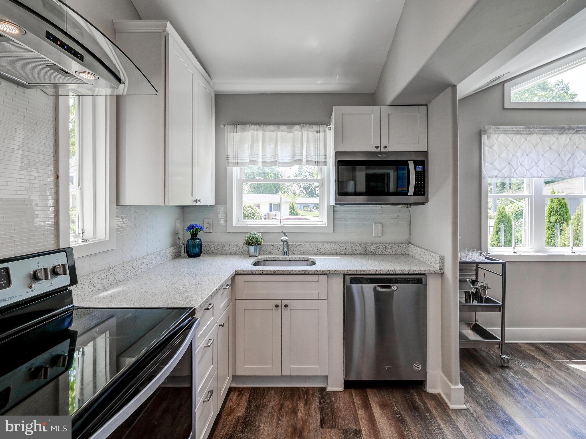 STANSBURY MANOR - Residential