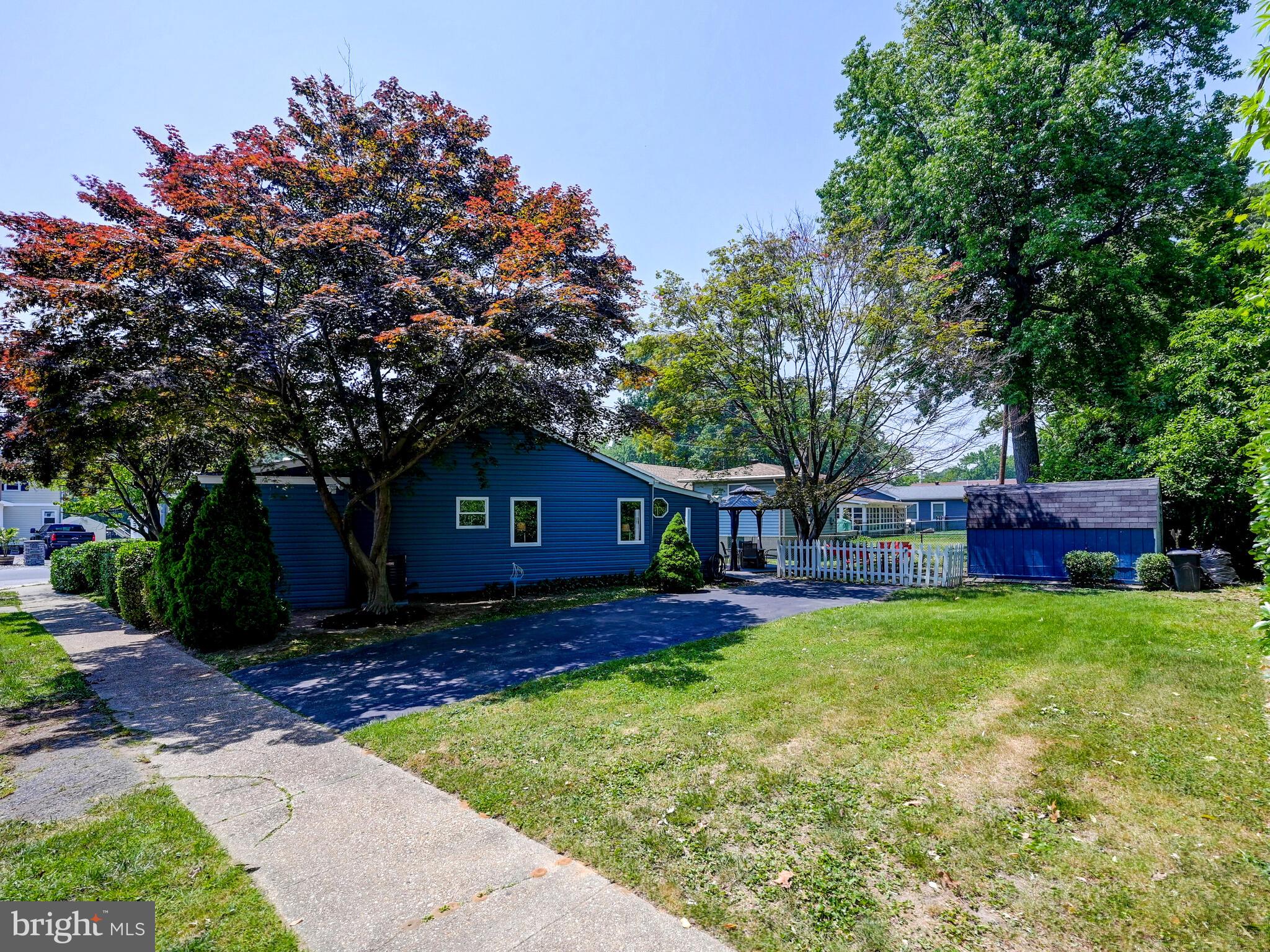STANSBURY MANOR - Residential