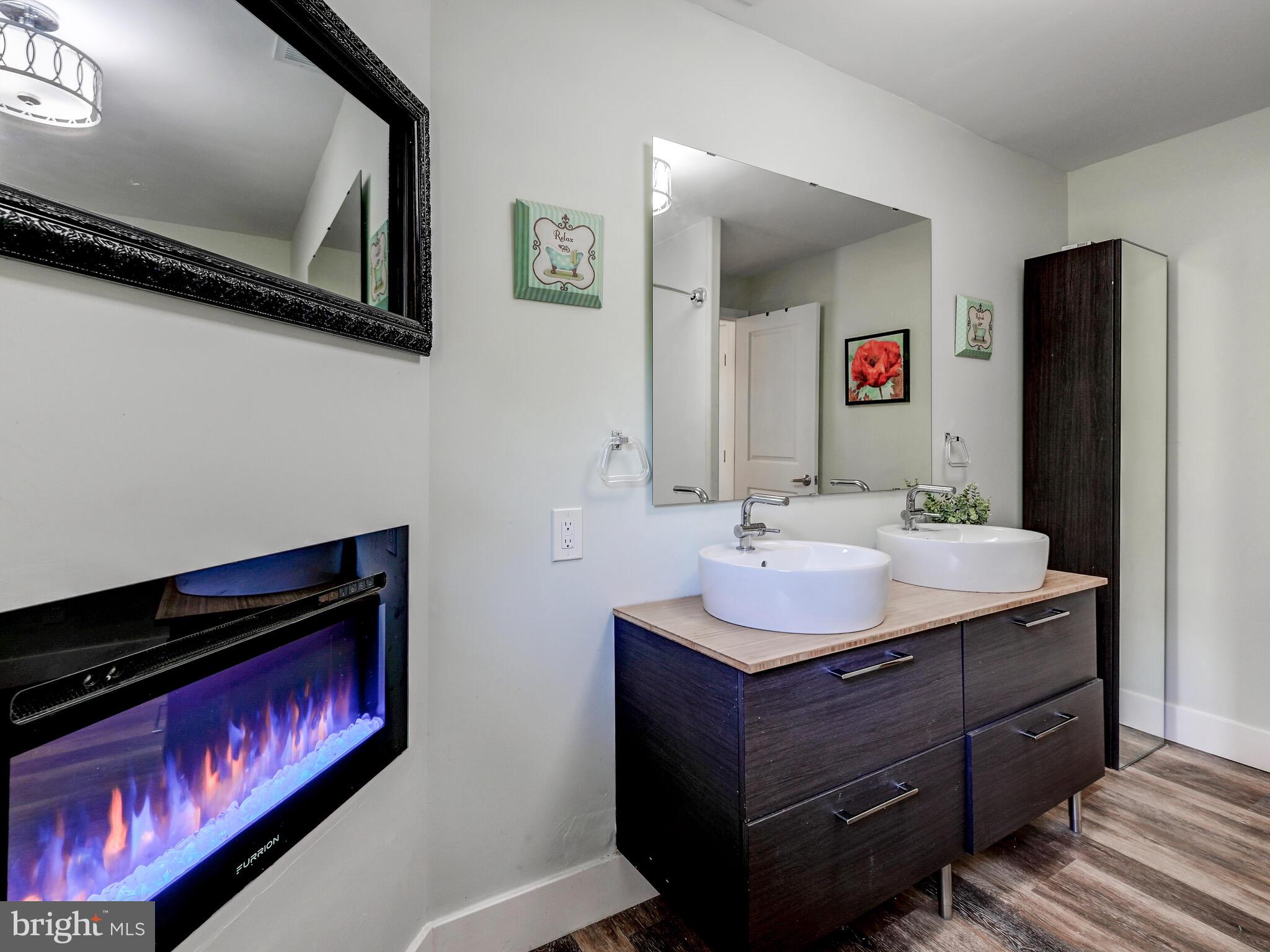 STANSBURY MANOR - Residential