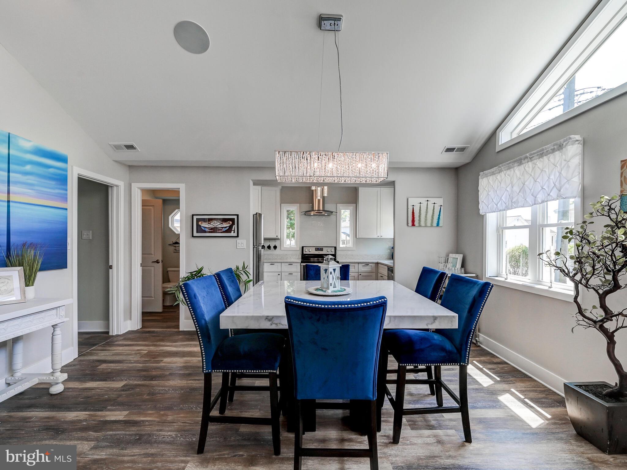 STANSBURY MANOR - Residential