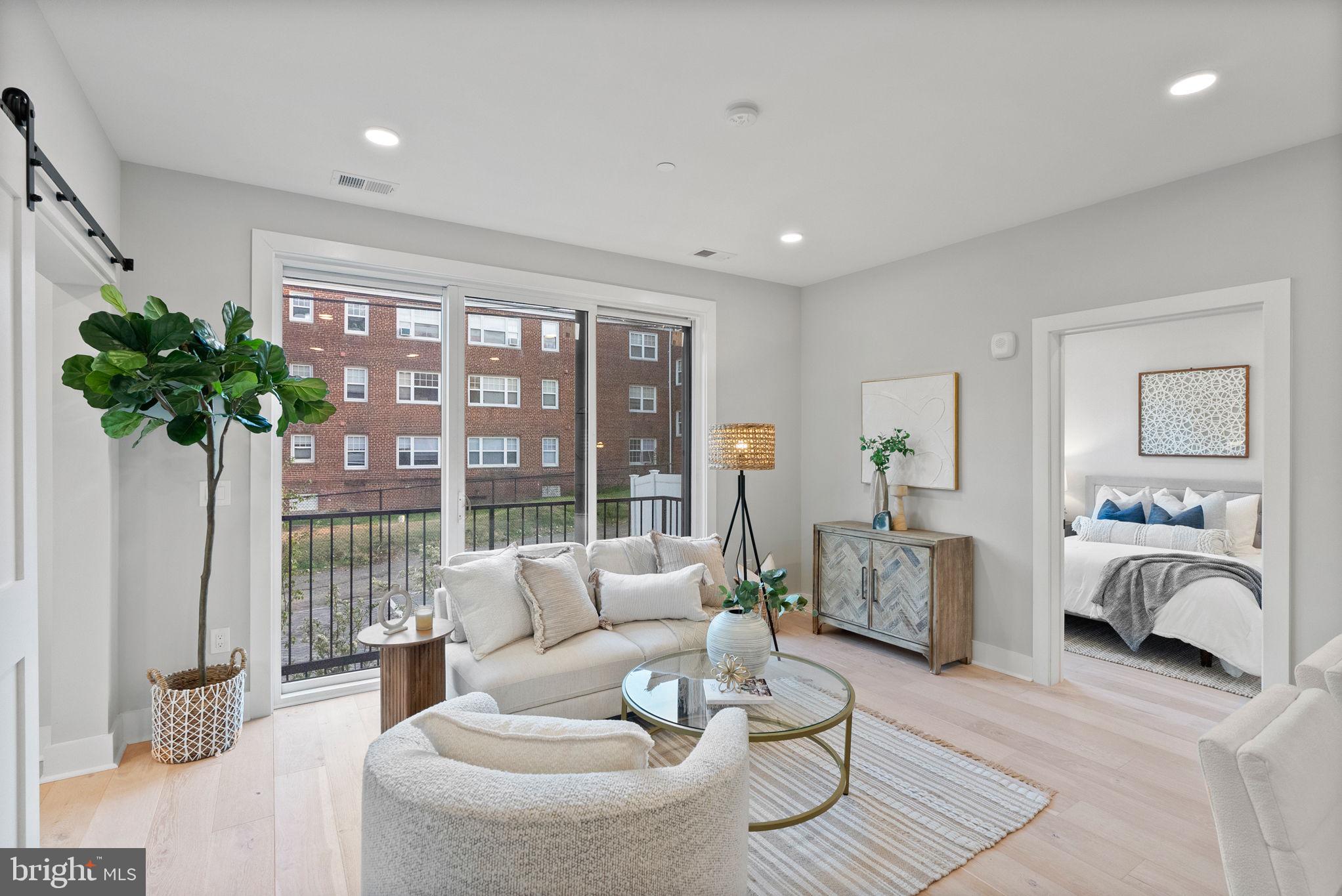 2019 M STREET NE 6